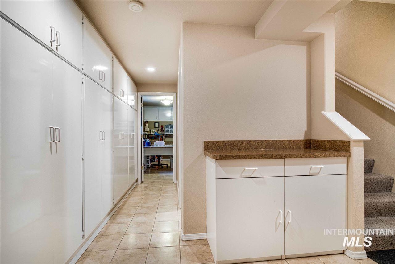 150 E Hubbard, Kuna, Idaho 83634, 4 Bedrooms, 2.5 Bathrooms, Residential For Sale, Price $1,300,000,MLS 98977694