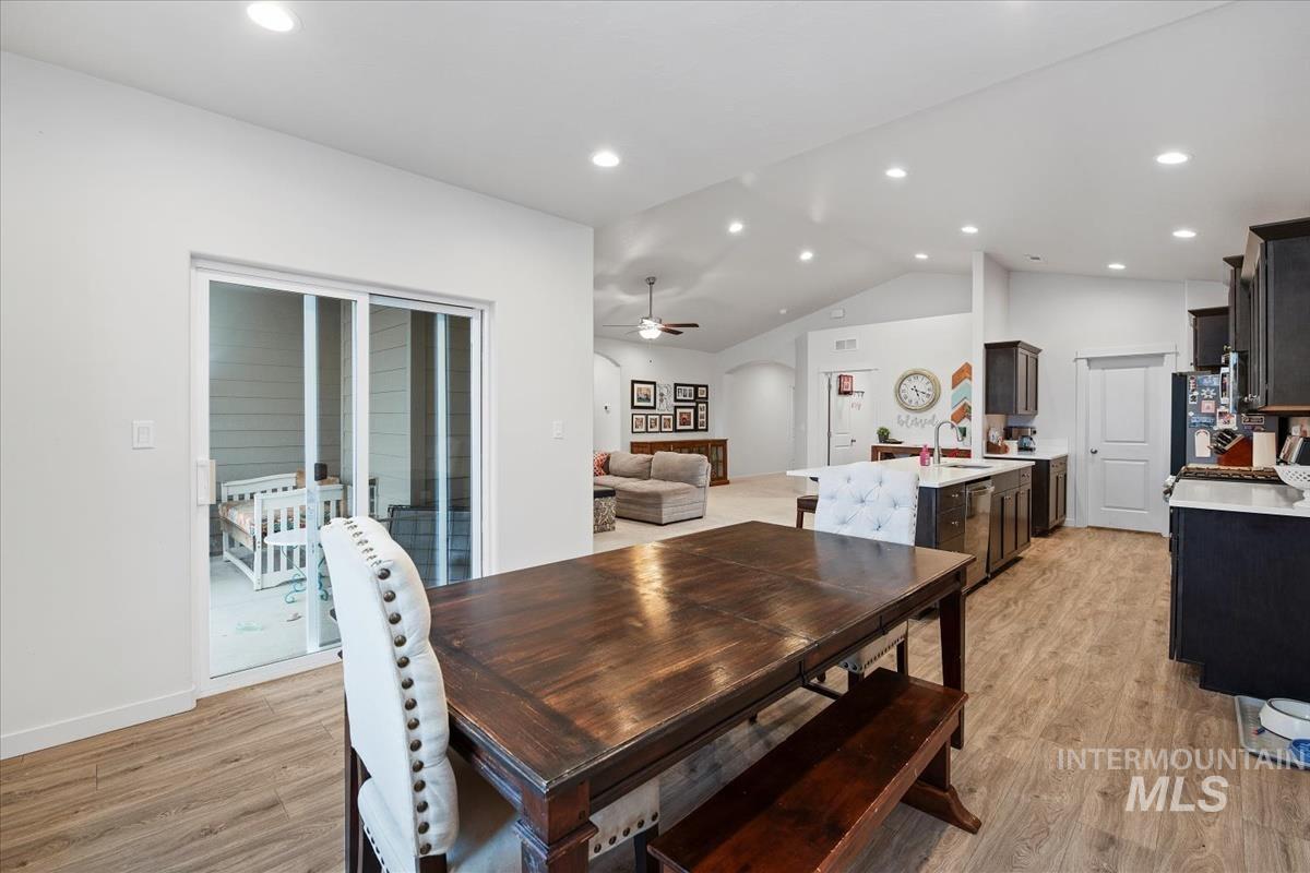 18566 White Rose Pl, Nampa, Idaho 83687, 4 Bedrooms, 2 Bathrooms, Residential For Sale, Price $429,900,MLS 98977695