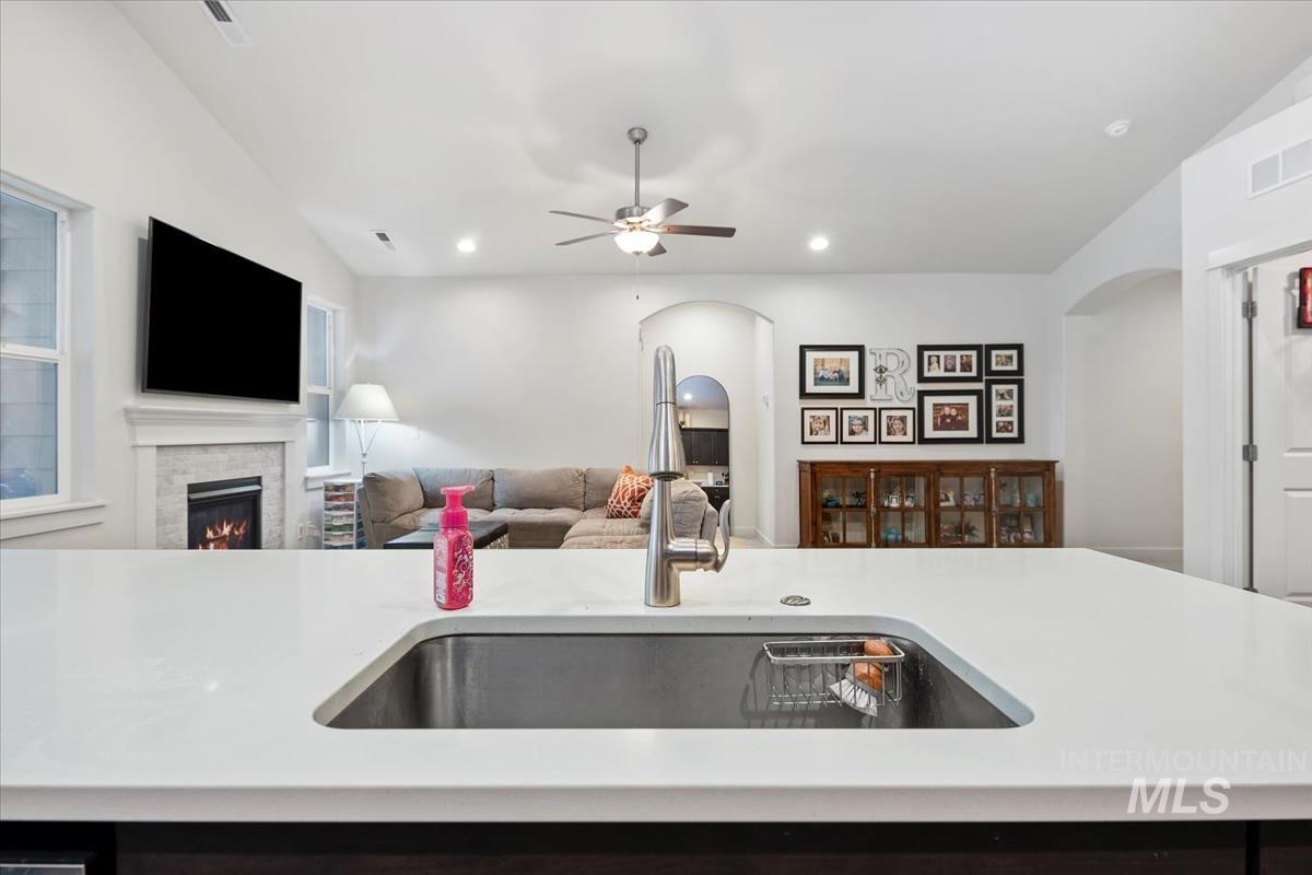 18566 White Rose Pl, Nampa, Idaho 83687, 4 Bedrooms, 2 Bathrooms, Residential For Sale, Price $429,900,MLS 98977695