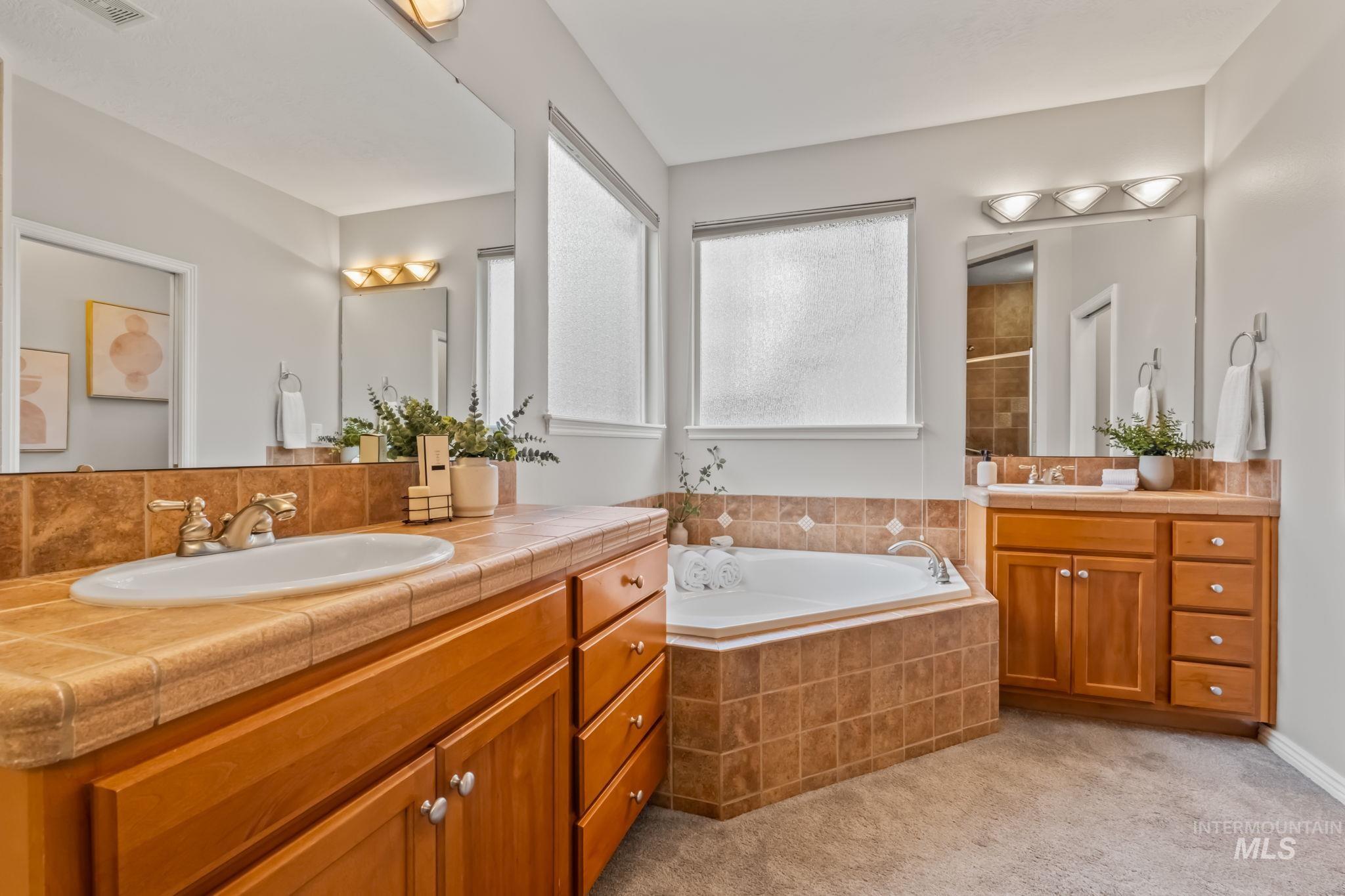 1579 N Watson Way, Eagle, Idaho 83616, 3 Bedrooms, 3 Bathrooms, Residential For Sale, Price $880,000, 98977696