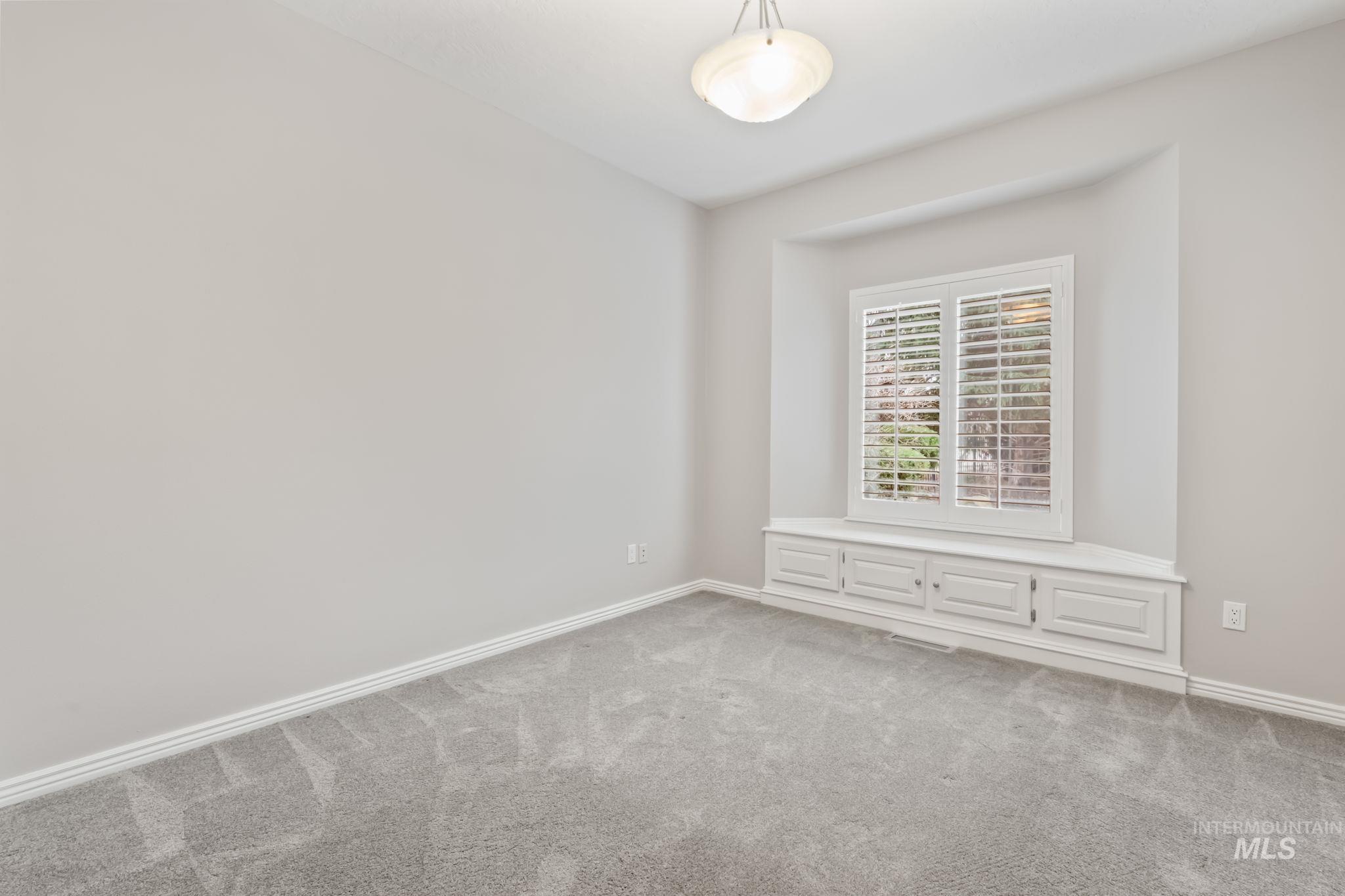 1579 N Watson Way, Eagle, Idaho 83616, 3 Bedrooms, 3 Bathrooms, Residential For Sale, Price $880,000, 98977696