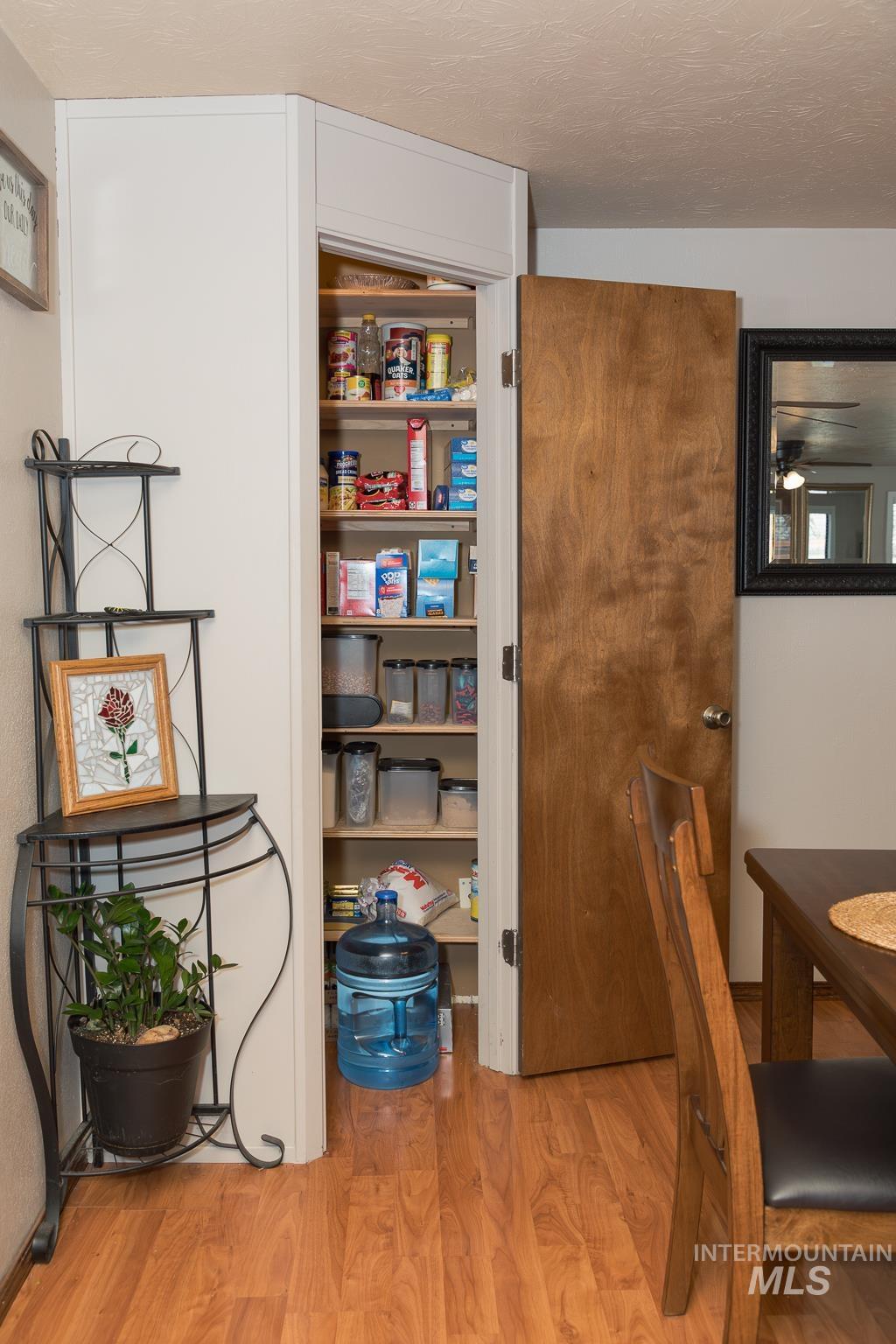 591 NW 11th St, Ontario, Oregon 97914, 3 Bedrooms, 2 Bathrooms, Residential For Sale, Price $325,000, 98977697