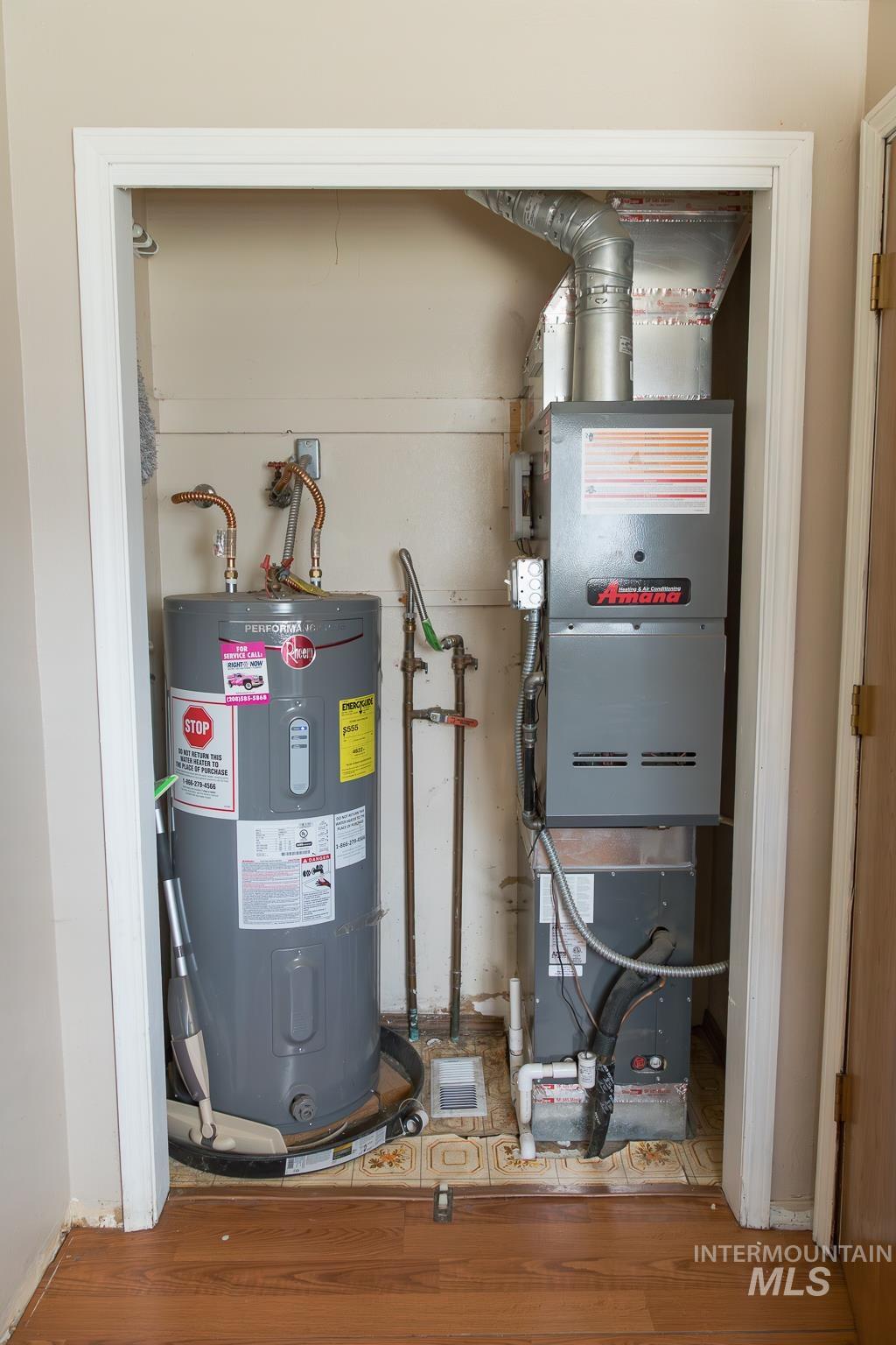 591 NW 11th St, Ontario, Oregon 97914, 3 Bedrooms, 2 Bathrooms, Residential For Sale, Price $325,000, 98977697