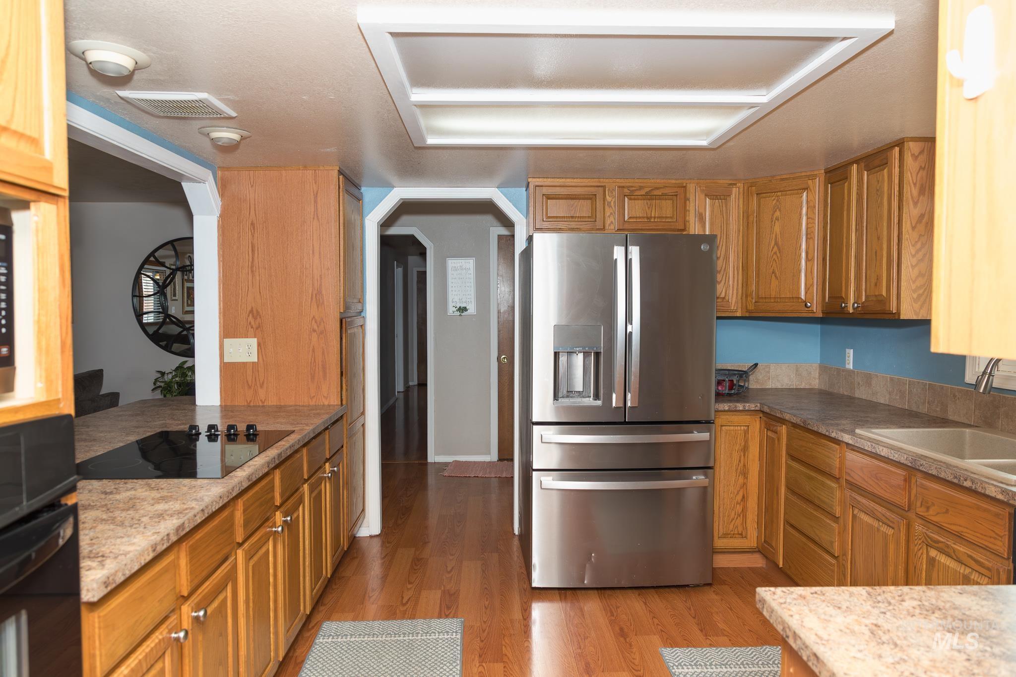 591 NW 11th St, Ontario, Oregon 97914, 3 Bedrooms, 2 Bathrooms, Residential For Sale, Price $325,000, 98977697