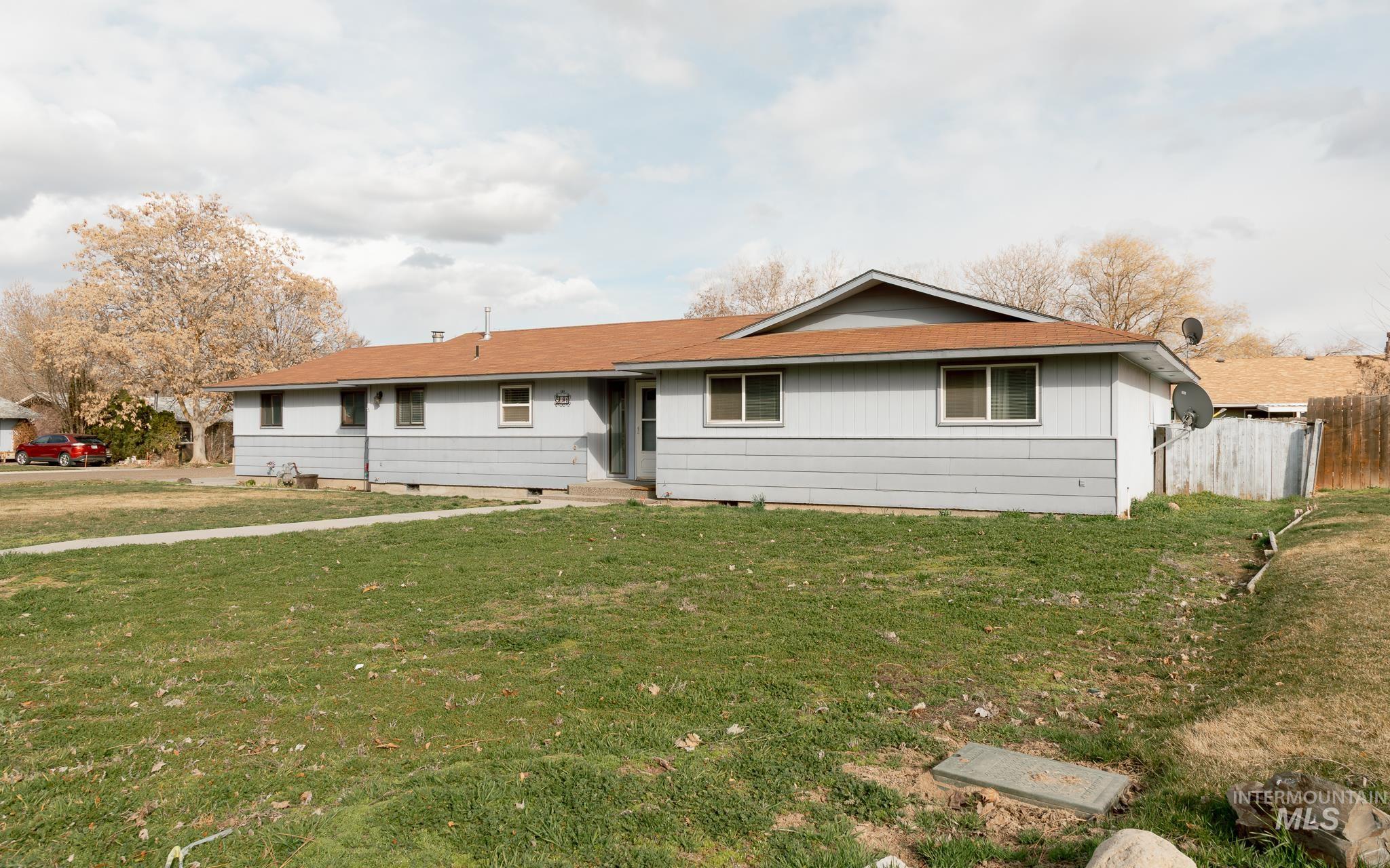 591 NW 11th St, Ontario, Oregon 97914, 3 Bedrooms, 2 Bathrooms, Residential For Sale, Price $325,000, 98977697