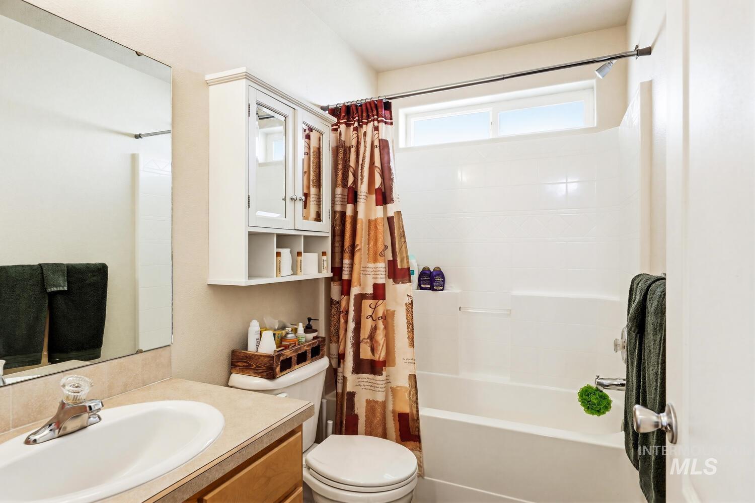 1300 NW Pintail, Mountain Home, Idaho 83647, 4 Bedrooms, 2 Bathrooms, Residential For Sale, Price $410,000, 98977698