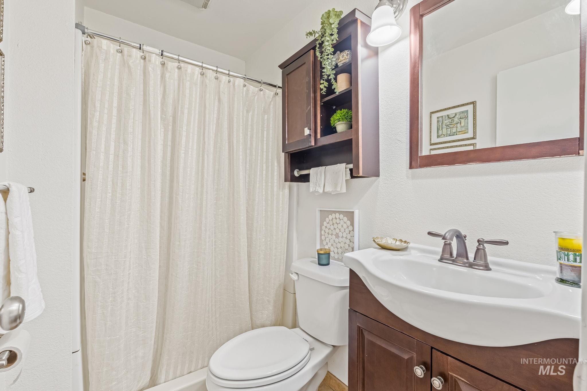 4723 W Morris Hill Rd, Boise, Idaho 83706, 3 Bedrooms, 1 Bathroom, Residential For Sale, Price $379,000, 98977702