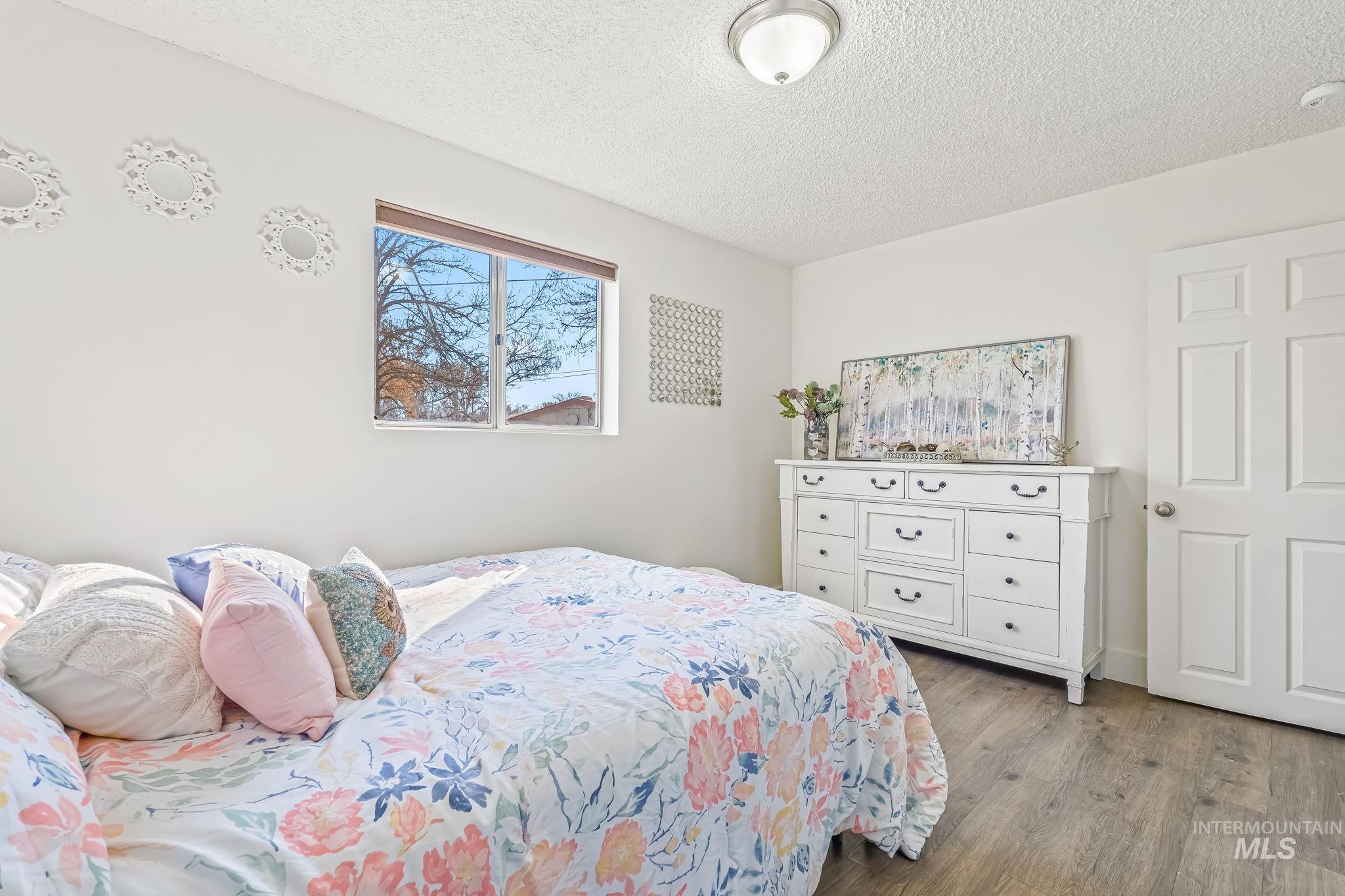 4723 W Morris Hill Rd, Boise, Idaho 83706, 3 Bedrooms, 1 Bathroom, Residential For Sale, Price $379,000, 98977702