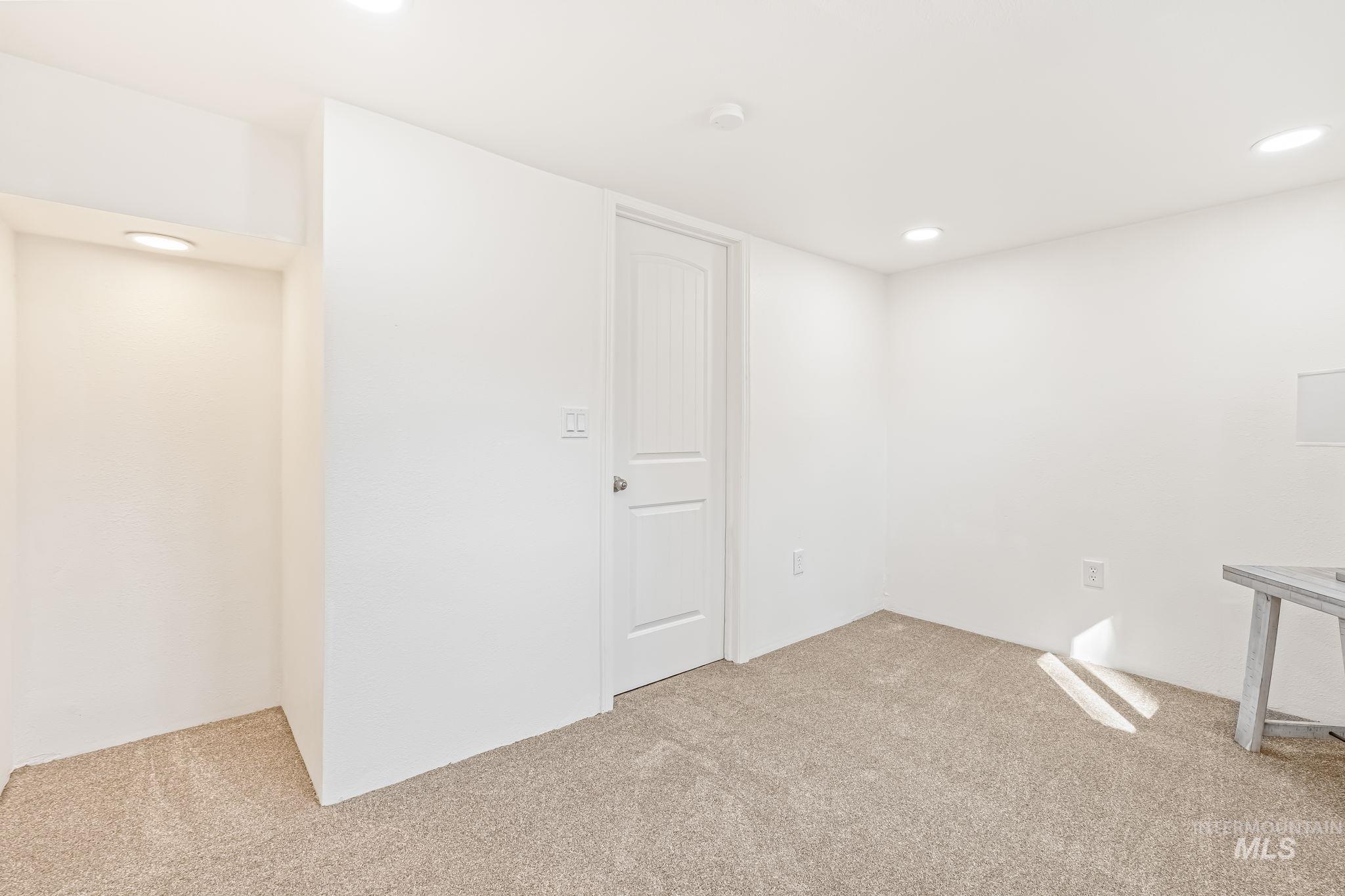 4723 W Morris Hill Rd, Boise, Idaho 83706, 3 Bedrooms, 1 Bathroom, Residential For Sale, Price $379,000, 98977702