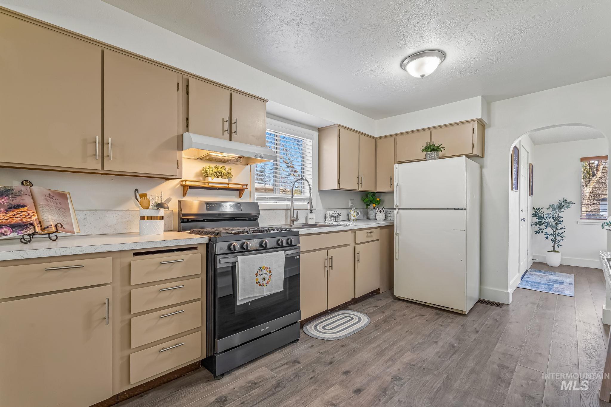 4723 W Morris Hill Rd, Boise, Idaho 83706, 3 Bedrooms, 1 Bathroom, Residential For Sale, Price $379,000, 98977702