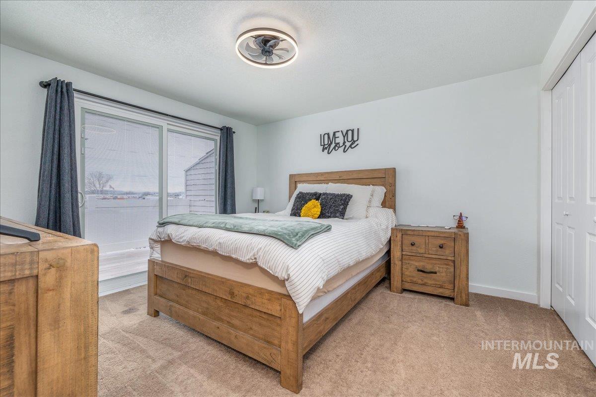 1036 W Crest Wood Dr, Meridian, Idaho 83642, 3 Bedrooms, 1.5 Bathrooms, Residential For Sale, Price $374,900, 98977703