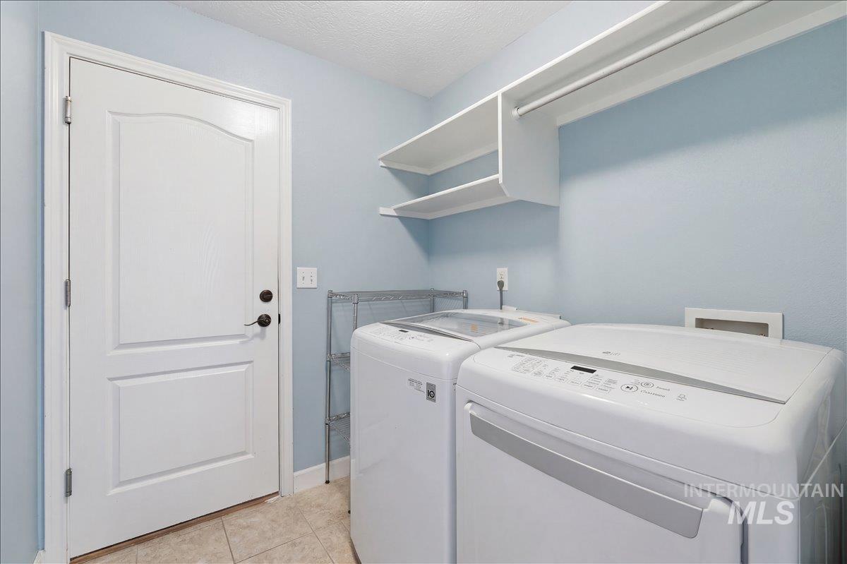 2509 E Lily Ave, Nampa, Idaho 83686, 4 Bedrooms, 2 Bathrooms, Residential For Sale, Price $375,000, 98977704