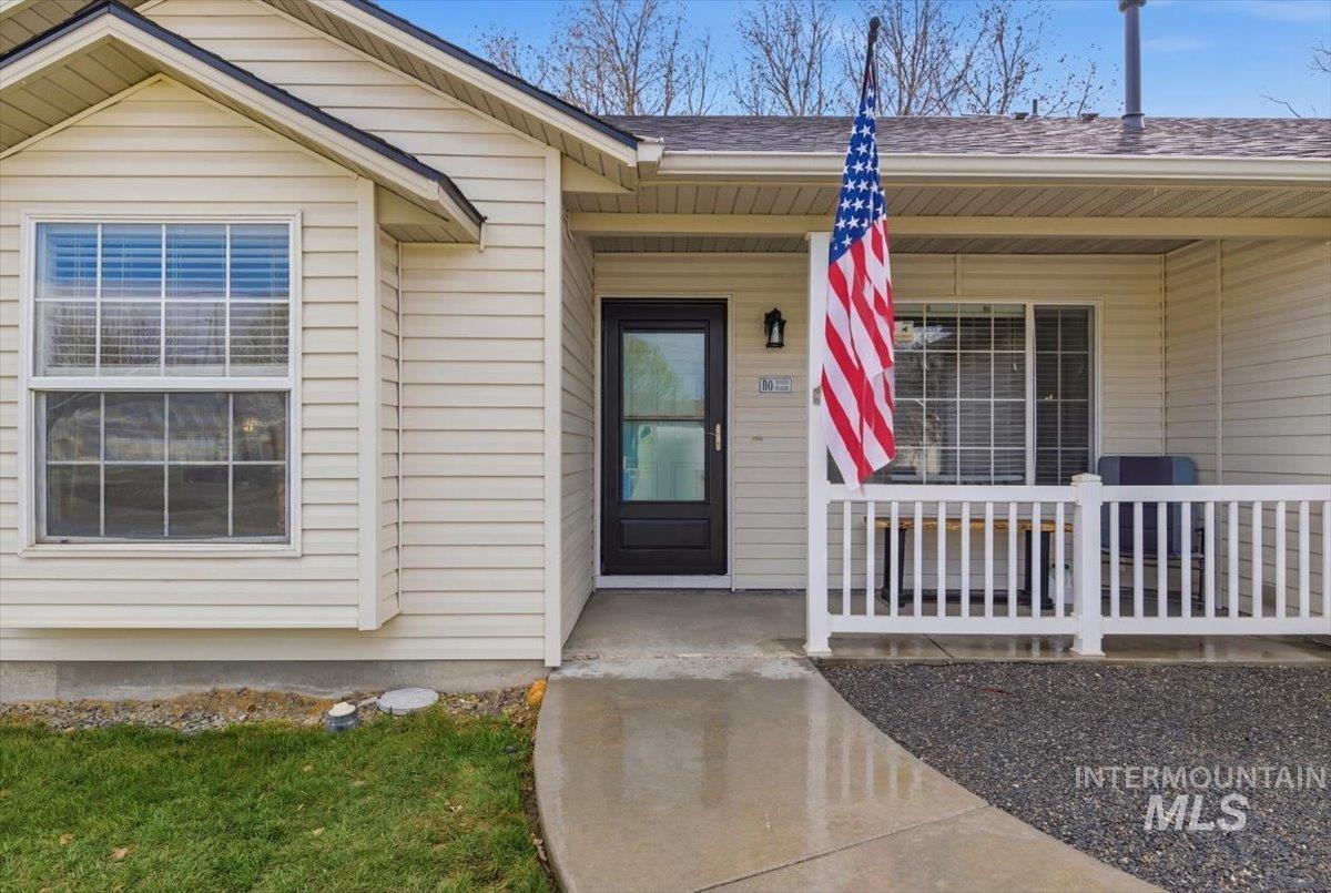 2509 E Lily Ave, Nampa, Idaho 83686, 4 Bedrooms, 2 Bathrooms, Residential For Sale, Price $375,000, 98977704