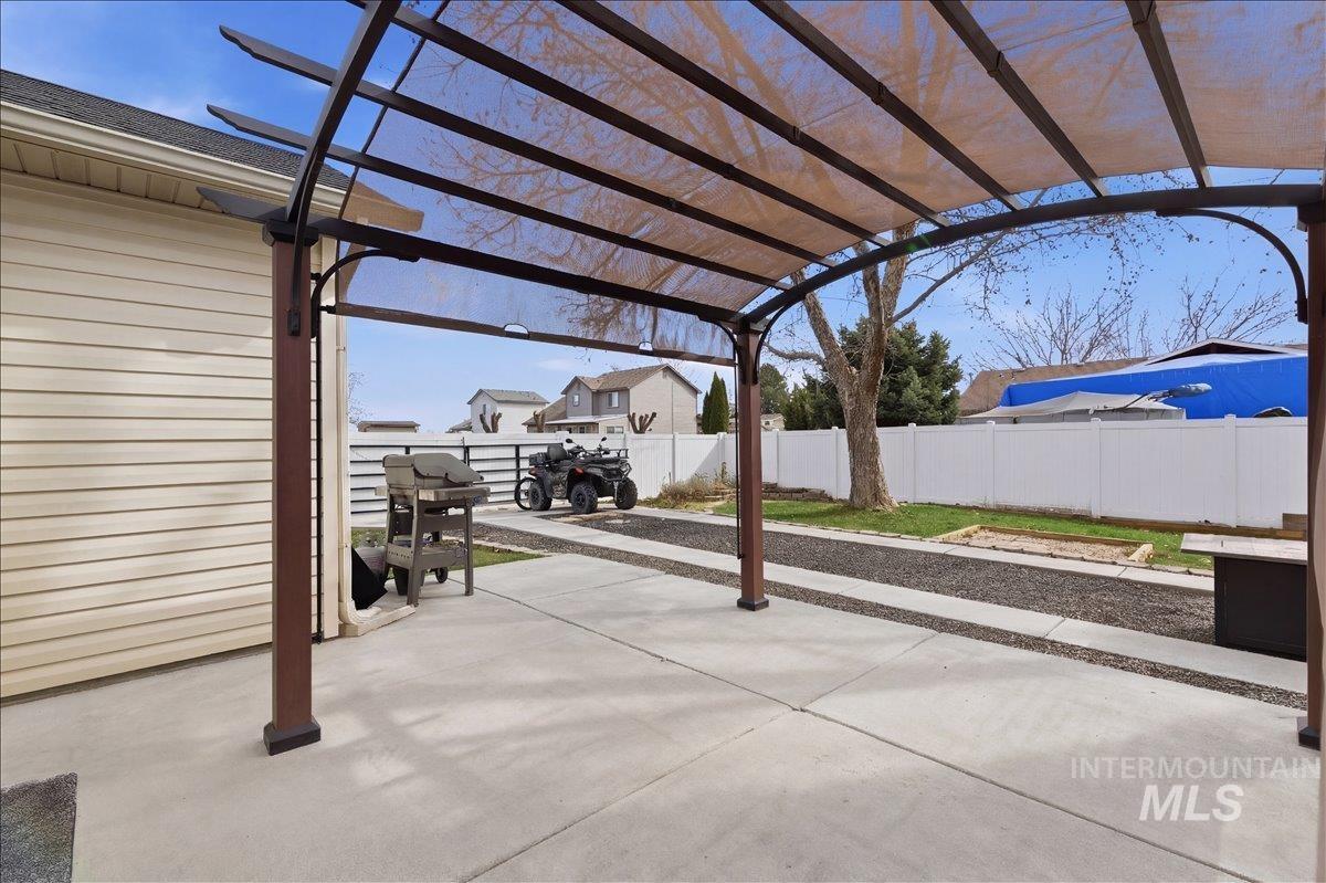 2509 E Lily Ave, Nampa, Idaho 83686, 4 Bedrooms, 2 Bathrooms, Residential For Sale, Price $375,000, 98977704