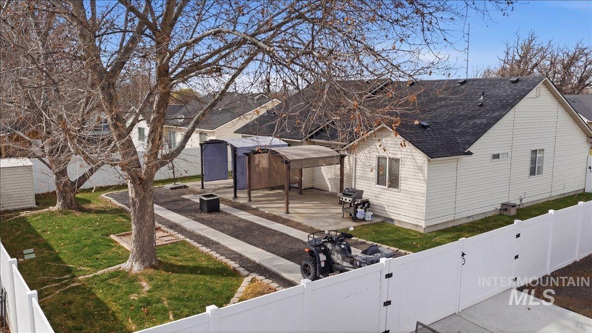 2509 E Lily Ave, Nampa, Idaho 83686, 4 Bedrooms, 2 Bathrooms, Residential For Sale, Price $375,000, 98977704
