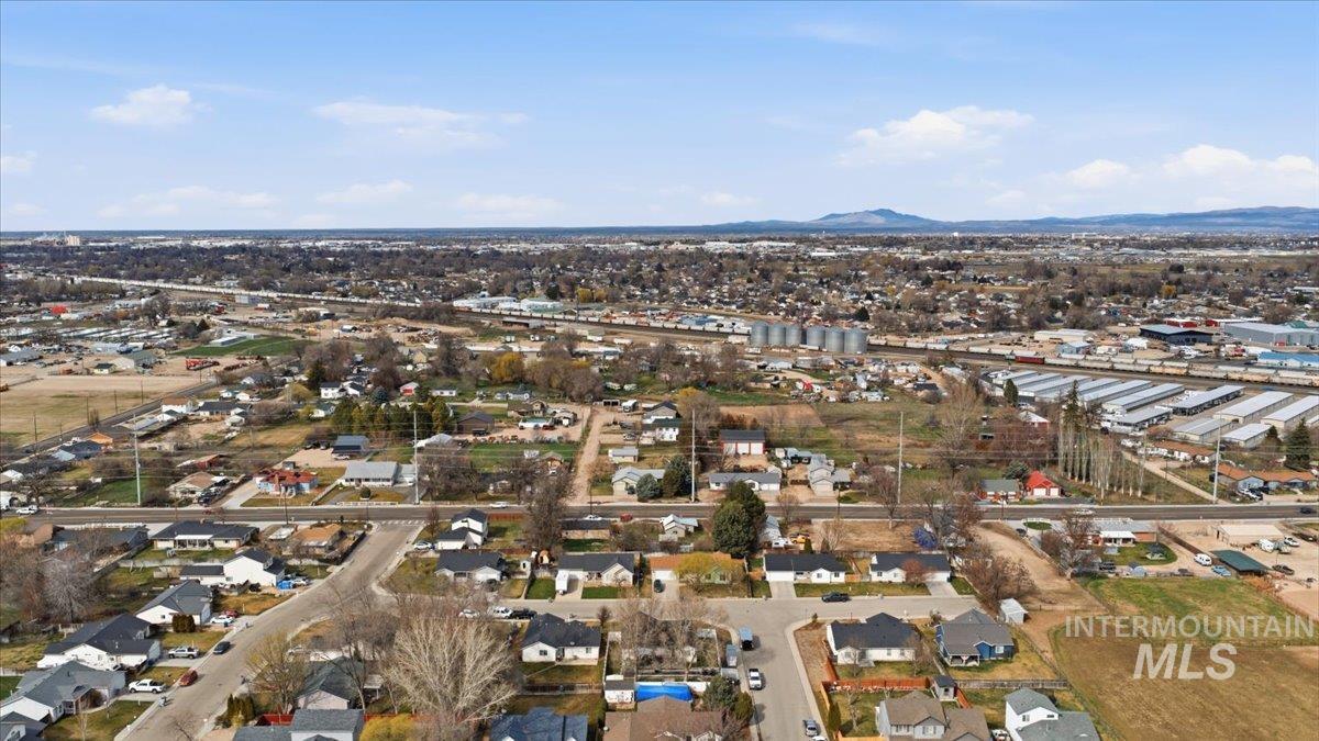 2509 E Lily Ave, Nampa, Idaho 83686, 4 Bedrooms, 2 Bathrooms, Residential For Sale, Price $375,000, 98977704