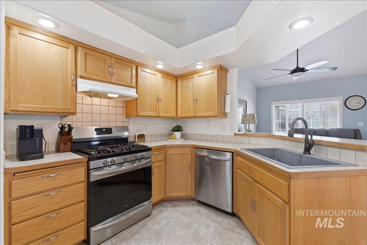 2509 E Lily Ave, Nampa, Idaho 83686, 4 Bedrooms, 2 Bathrooms, Residential For Sale, Price $375,000, 98977704