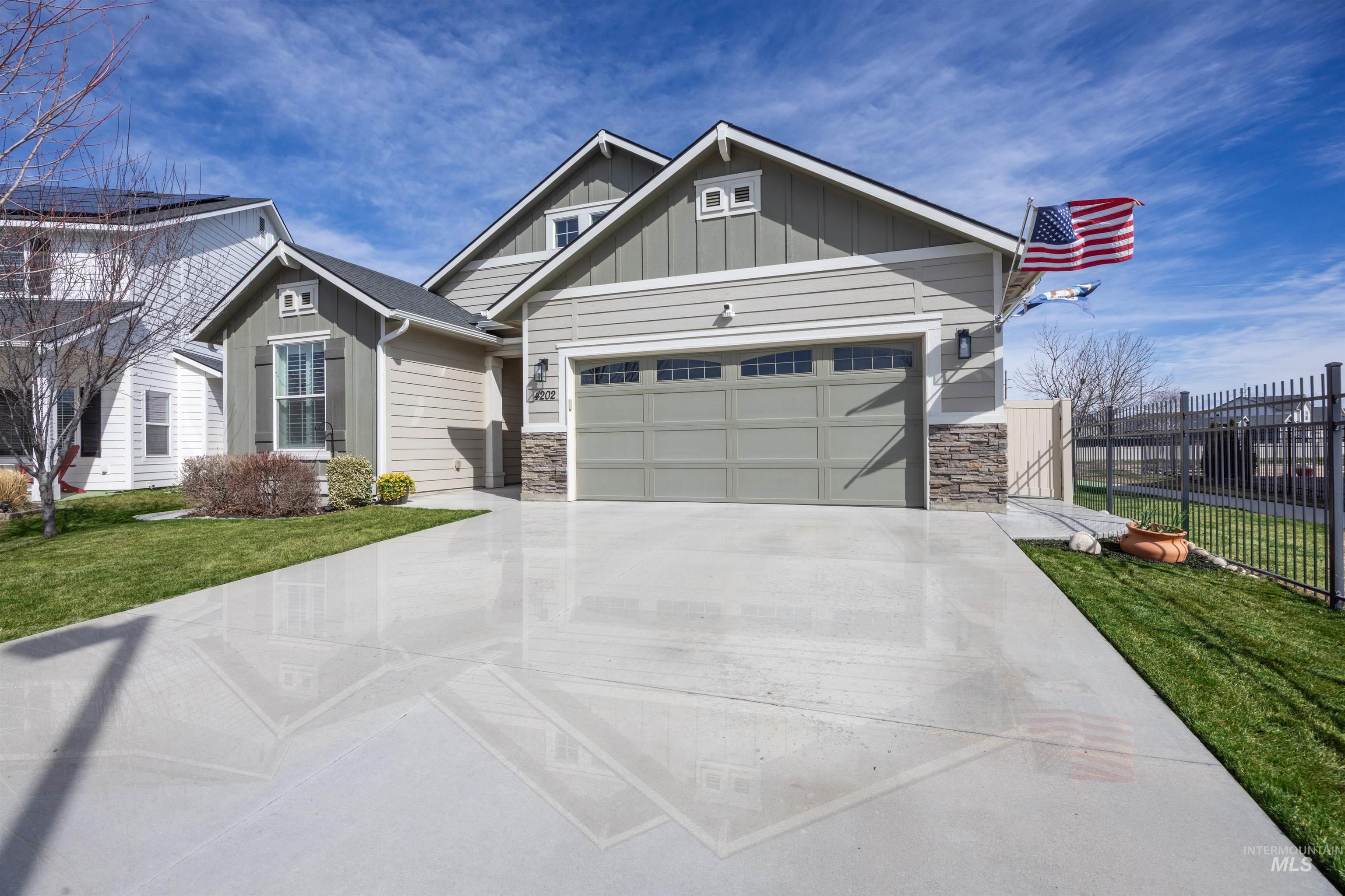 4202 W Peak Cloud Dr, Meridian, Idaho 83642, 3 Bedrooms, 2 Bathrooms, Residential For Sale, Price $484,900,MLS 98977705