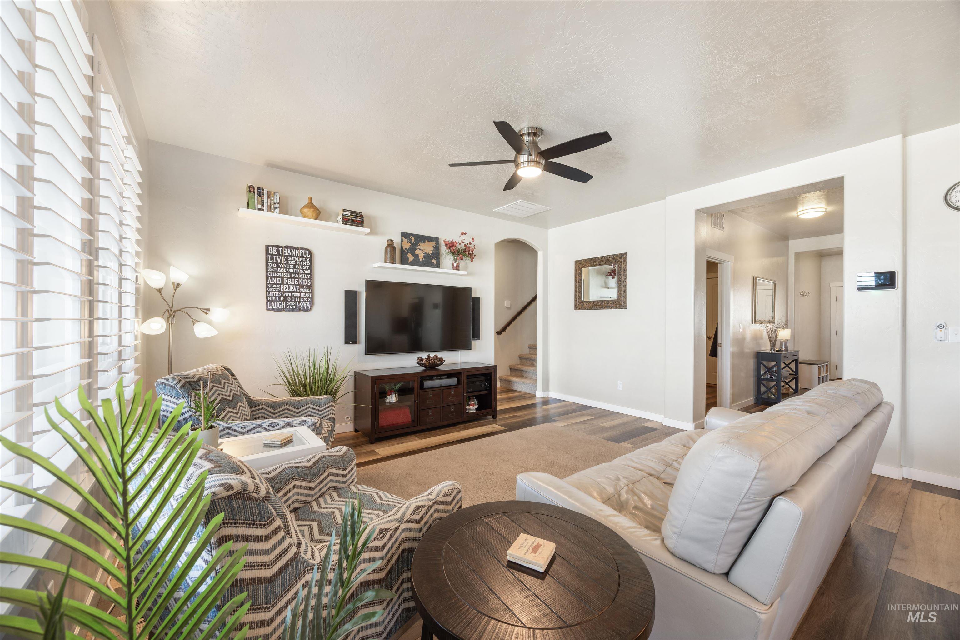 4202 W Peak Cloud Dr, Meridian, Idaho 83642, 3 Bedrooms, 2 Bathrooms, Residential For Sale, Price $484,900,MLS 98977705