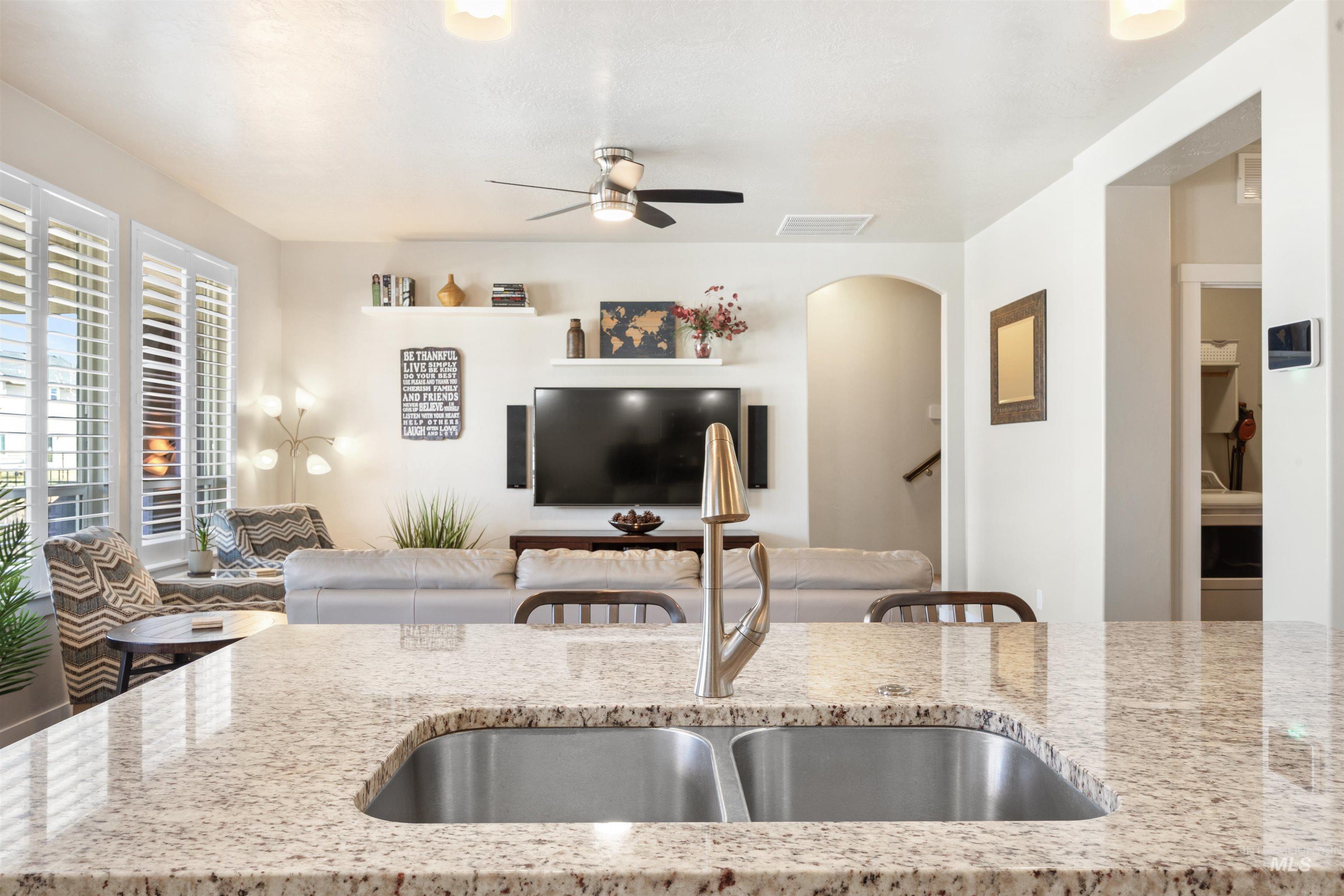 4202 W Peak Cloud Dr, Meridian, Idaho 83642, 3 Bedrooms, 2 Bathrooms, Residential For Sale, Price $484,900,MLS 98977705