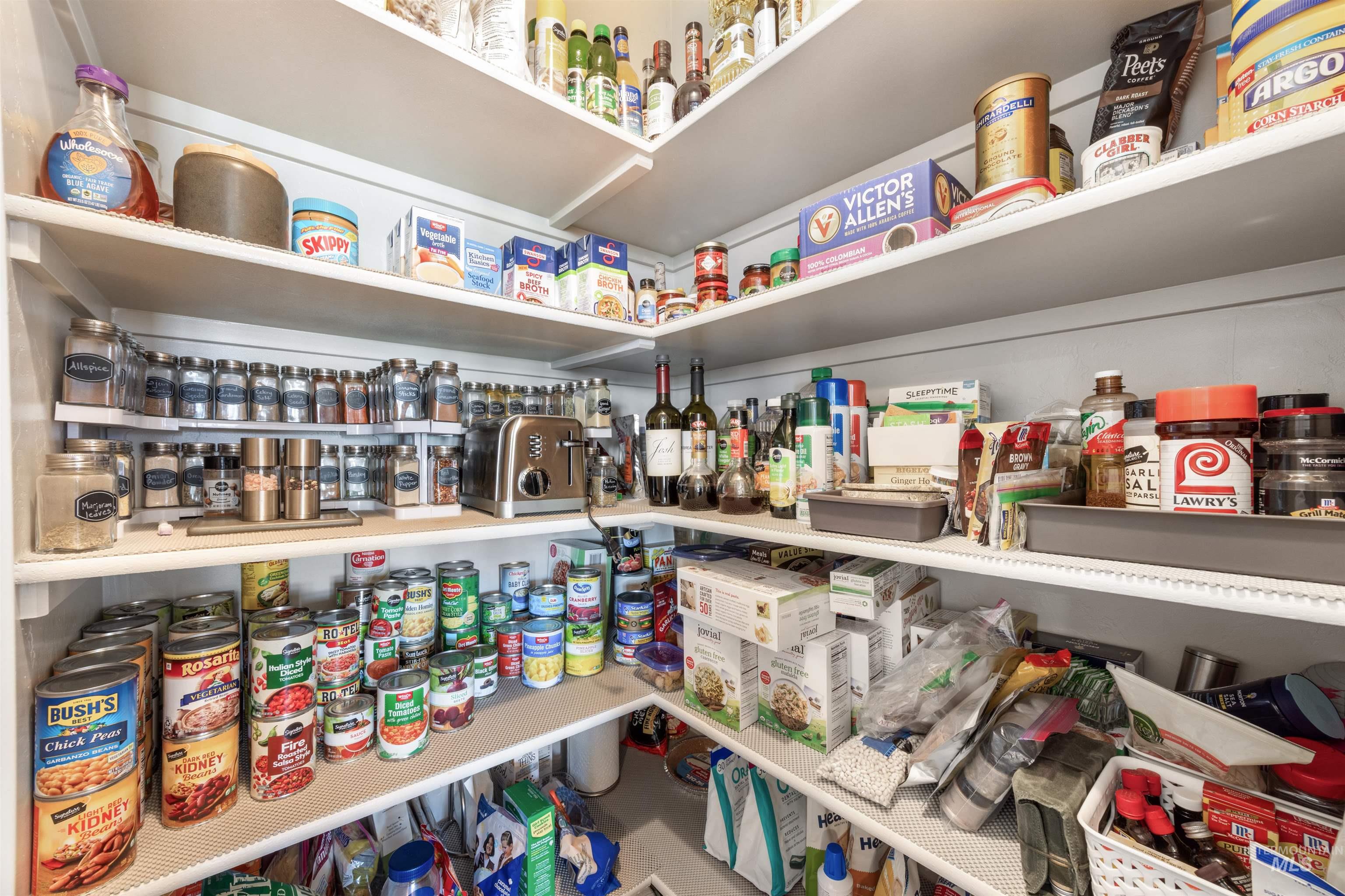 4202 W Peak Cloud Dr, Meridian, Idaho 83642, 3 Bedrooms, 2 Bathrooms, Residential For Sale, Price $484,900,MLS 98977705