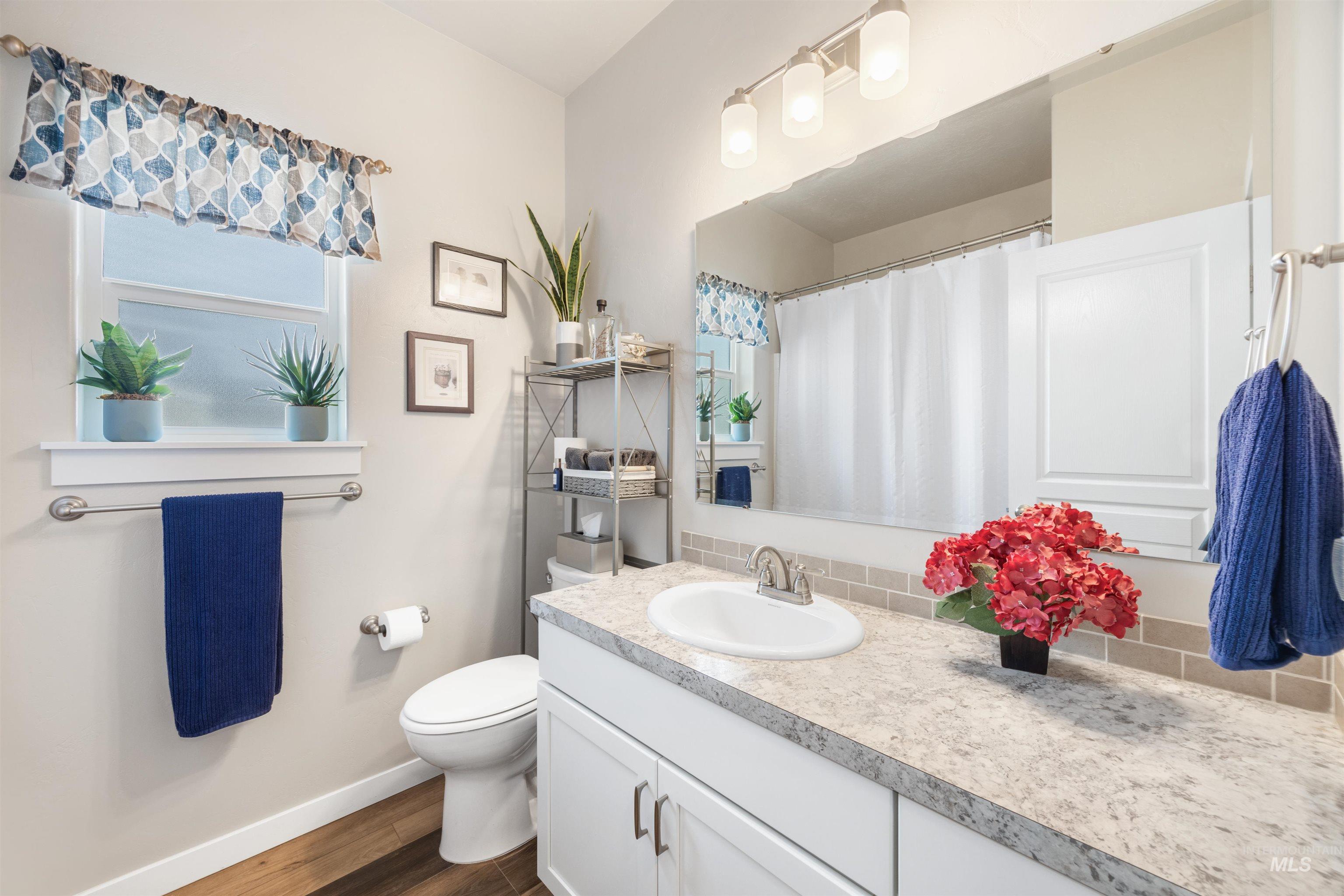 4202 W Peak Cloud Dr, Meridian, Idaho 83642, 3 Bedrooms, 2 Bathrooms, Residential For Sale, Price $484,900,MLS 98977705