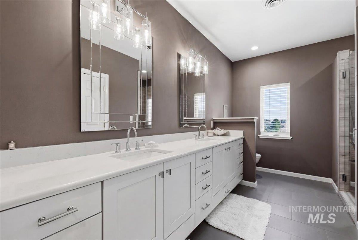 1640 S 5th W St, Mountain Home, Idaho 83647, 5 Bedrooms, 3 Bathrooms, Residential For Sale, Price $1,200,000, 98977706