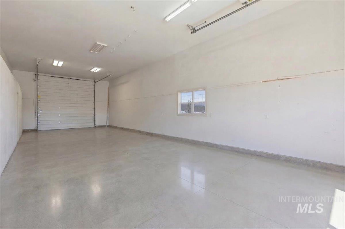 1640 S 5th W St, Mountain Home, Idaho 83647, 5 Bedrooms, 3 Bathrooms, Residential For Sale, Price $1,200,000, 98977706