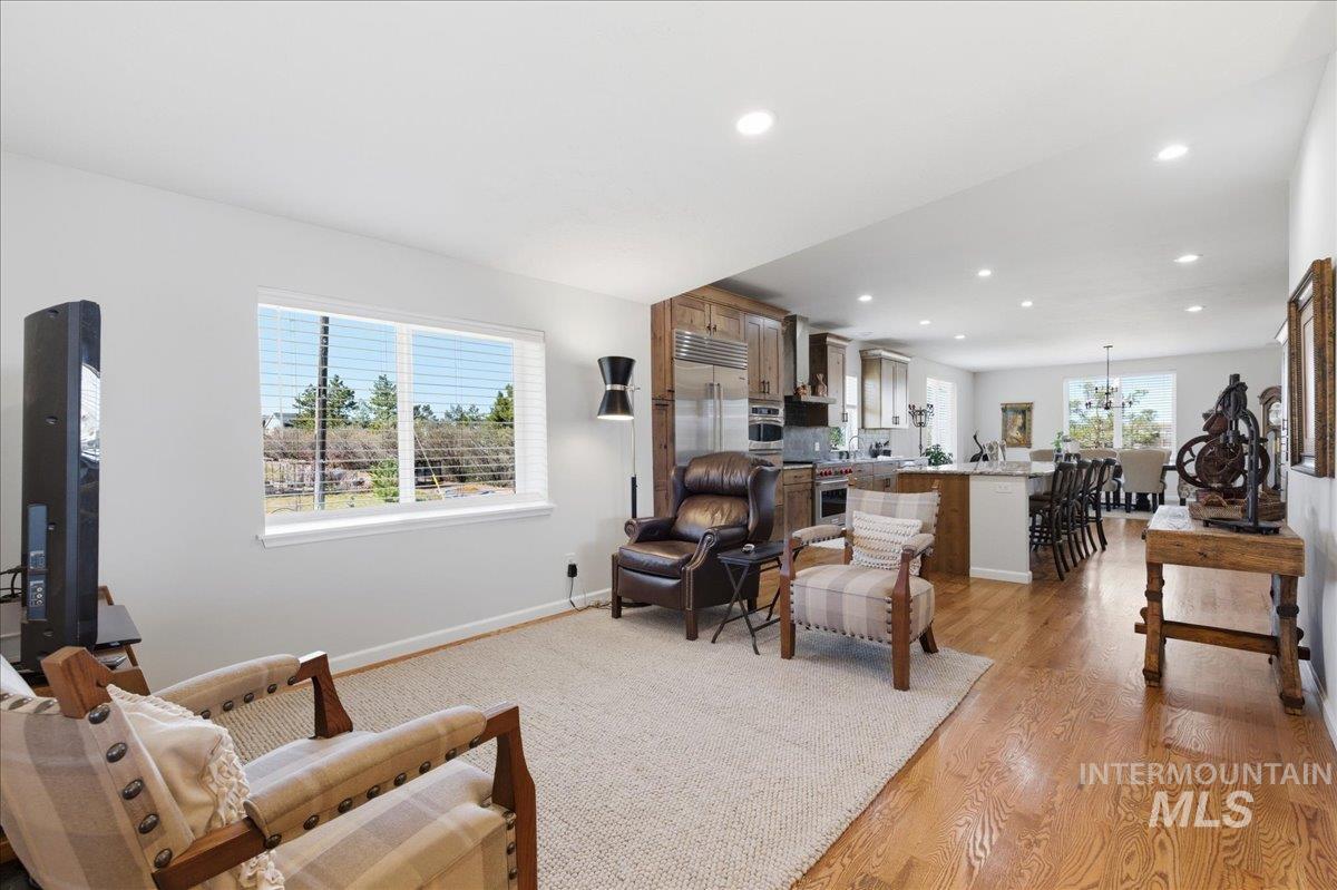 1640 S 5th W St, Mountain Home, Idaho 83647, 5 Bedrooms, 3 Bathrooms, Residential For Sale, Price $1,200,000, 98977706