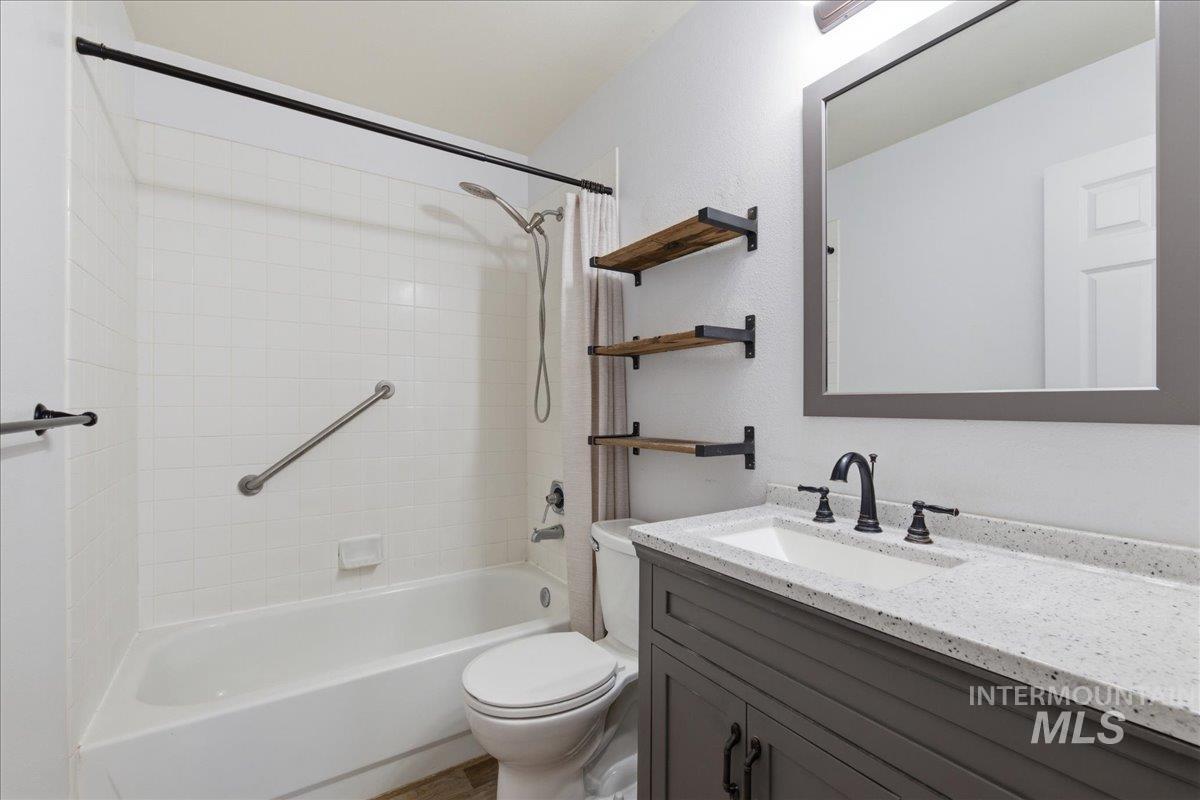 1305 N Sandlin Ave, Meridian, Idaho 83642, 3 Bedrooms, 2 Bathrooms, Residential For Sale, Price $399,900, 98977707