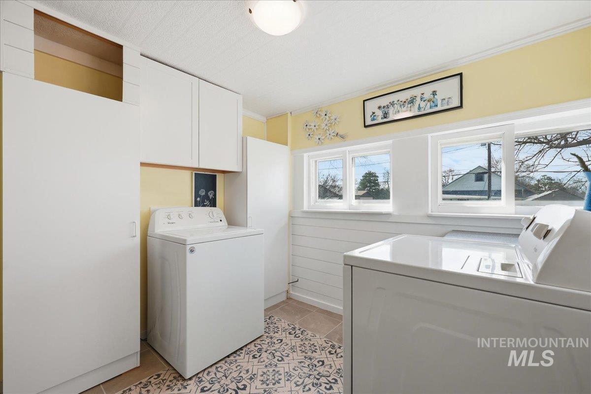 1214 Everett St, Caldwell, Idaho 83605, 2 Bedrooms, 1 Bathroom, Residential For Sale, Price $289,900, 98977709