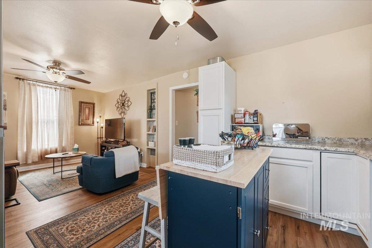 1214 Everett St, Caldwell, Idaho 83605, 2 Bedrooms, 1 Bathroom, Residential For Sale, Price $289,900, 98977709