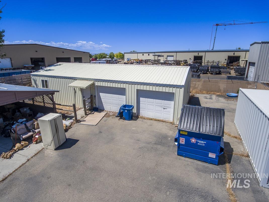 511 N 39th St, Nampa, Idaho 83687, 3 Bedrooms, 2 Bathrooms, Residential Income For Sale, Price $425,000,MLS 98977710