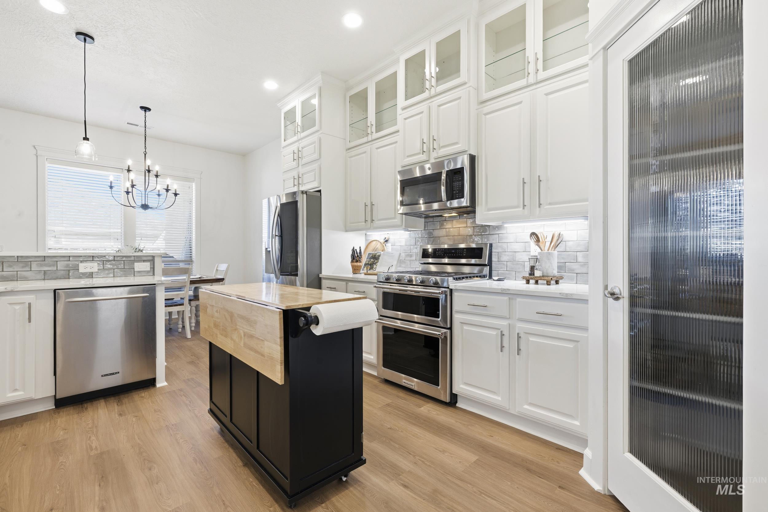 2224 W Root Creek St., Meridian, Idaho 83646, 5 Bedrooms, 4.5 Bathrooms, Residential For Sale, Price $840,000, 98977711