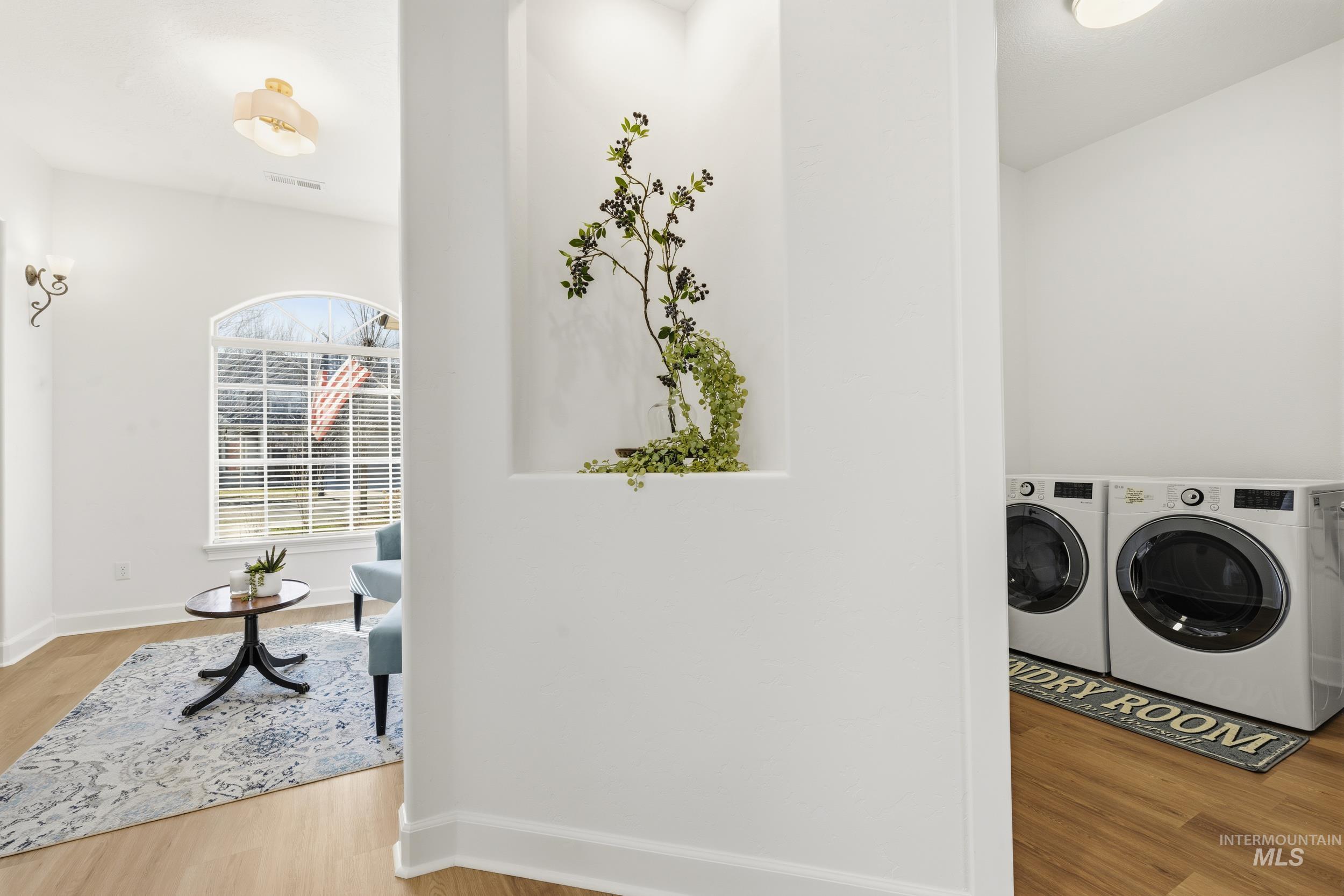 2224 W Root Creek St., Meridian, Idaho 83646, 5 Bedrooms, 4.5 Bathrooms, Residential For Sale, Price $840,000,MLS 98977711