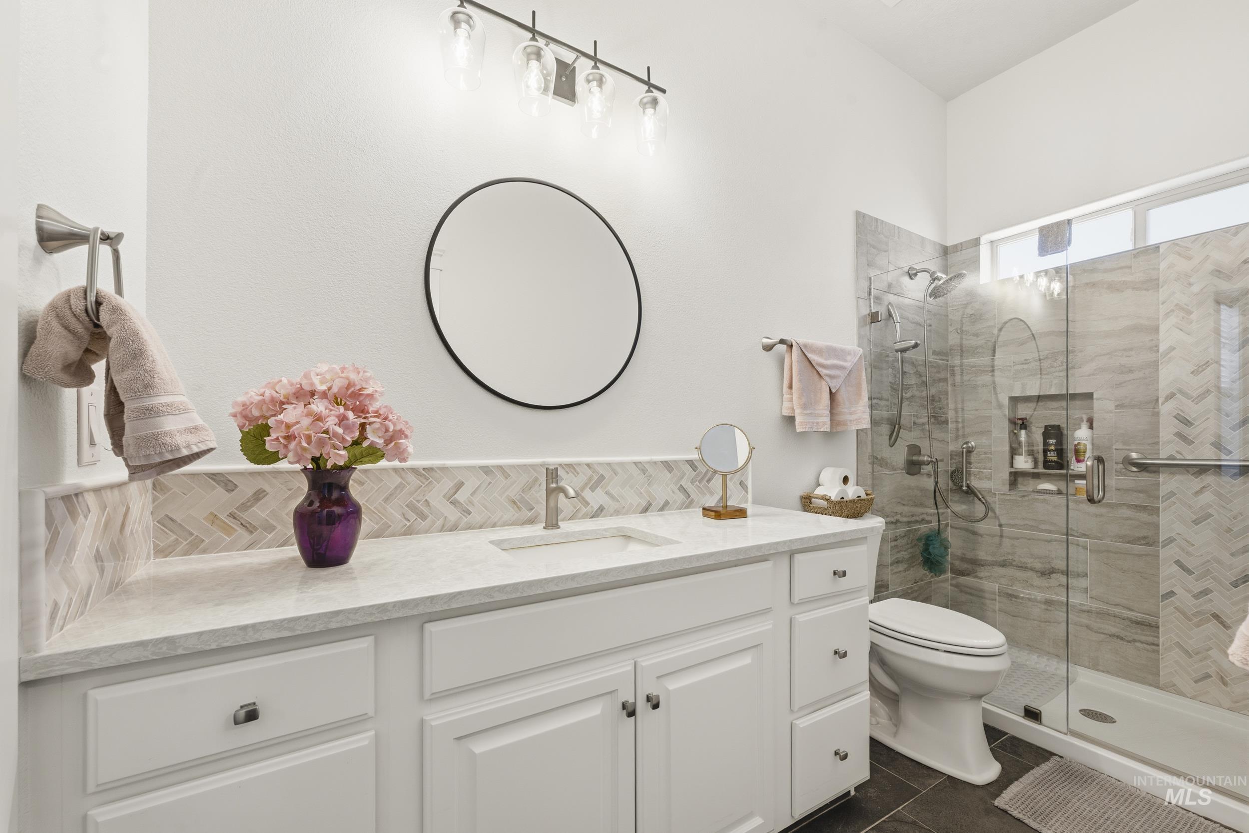 2224 W Root Creek St., Meridian, Idaho 83646, 5 Bedrooms, 4.5 Bathrooms, Residential For Sale, Price $840,000,MLS 98977711