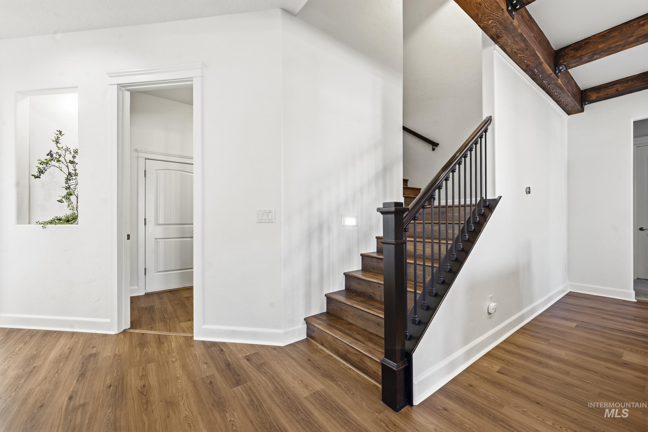 2224 W Root Creek St., Meridian, Idaho 83646, 5 Bedrooms, 4.5 Bathrooms, Residential For Sale, Price $840,000,MLS 98977711