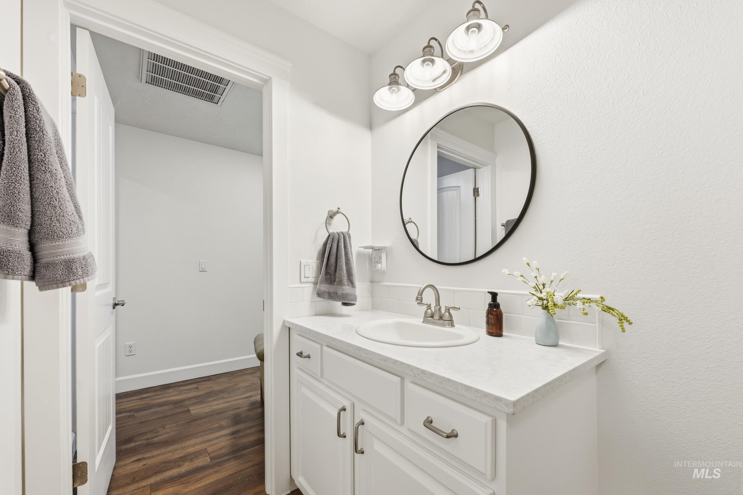 2224 W Root Creek St., Meridian, Idaho 83646, 5 Bedrooms, 4.5 Bathrooms, Residential For Sale, Price $840,000,MLS 98977711