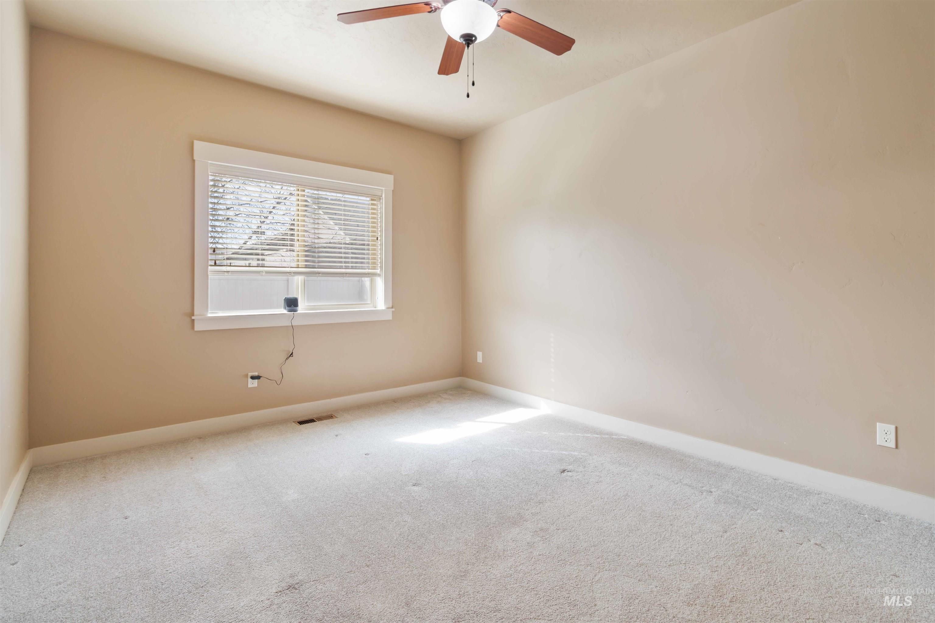 2000 S Belknap Loop, Nampa, Idaho 83686, 3 Bedrooms, 2 Bathrooms, Residential For Sale, Price $436,000,MLS 98977712