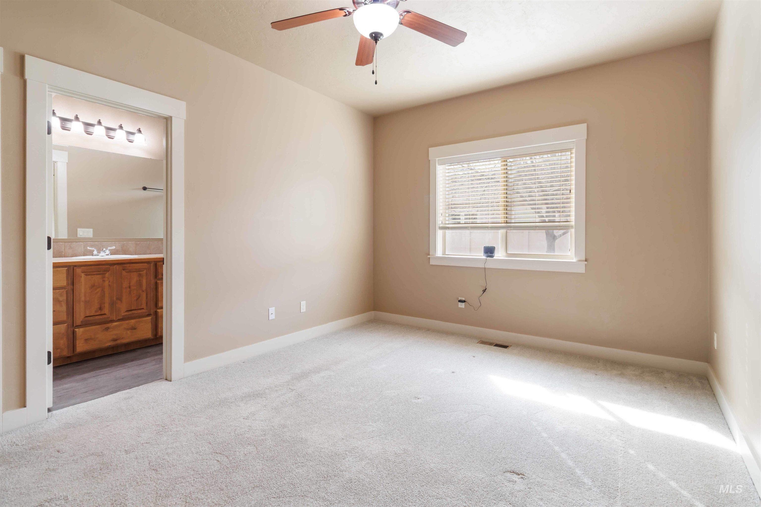 2000 S Belknap Loop, Nampa, Idaho 83686, 3 Bedrooms, 2 Bathrooms, Residential For Sale, Price $436,000,MLS 98977712