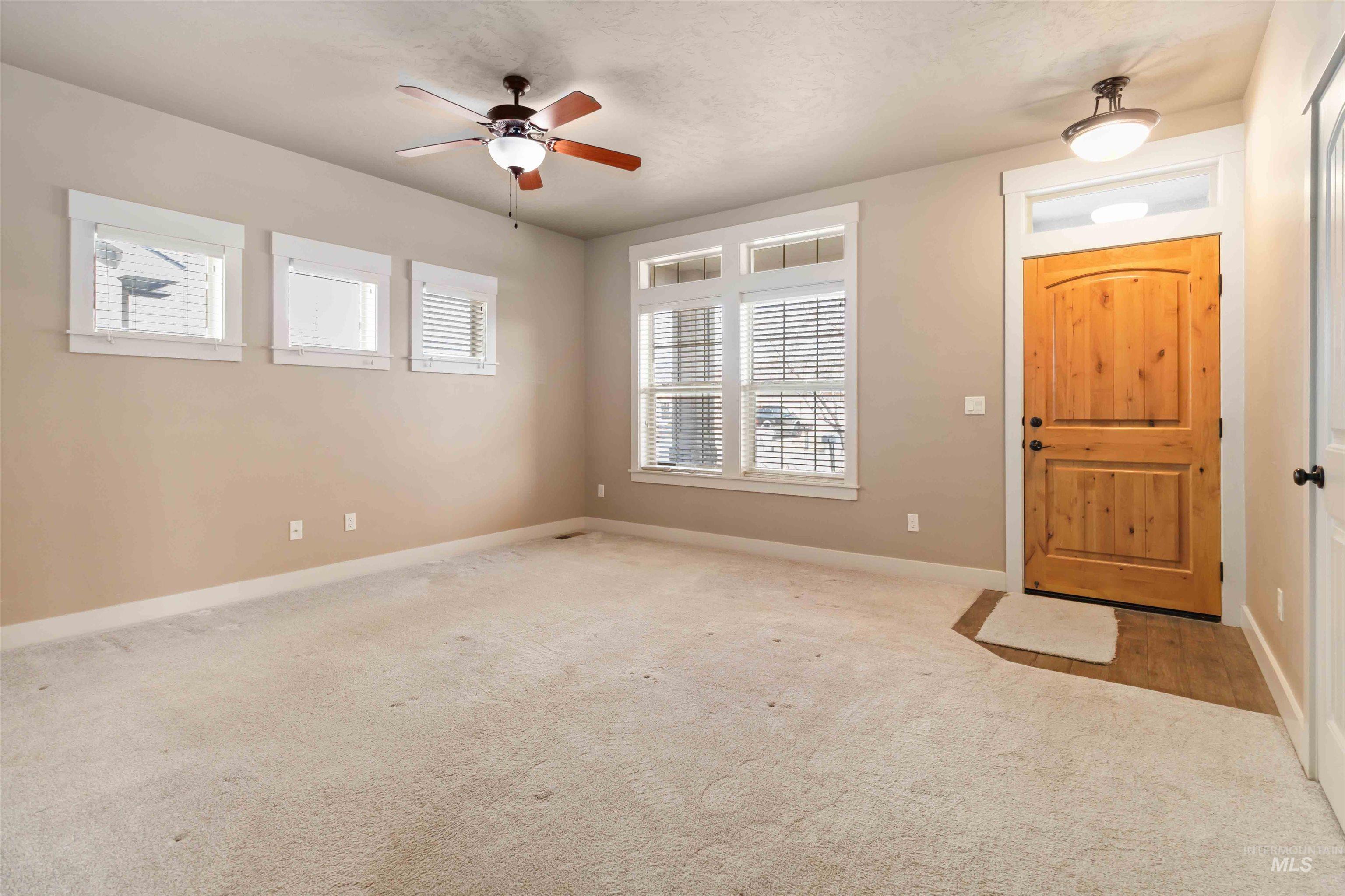 2000 S Belknap Loop, Nampa, Idaho 83686, 3 Bedrooms, 2 Bathrooms, Residential For Sale, Price $436,000,MLS 98977712