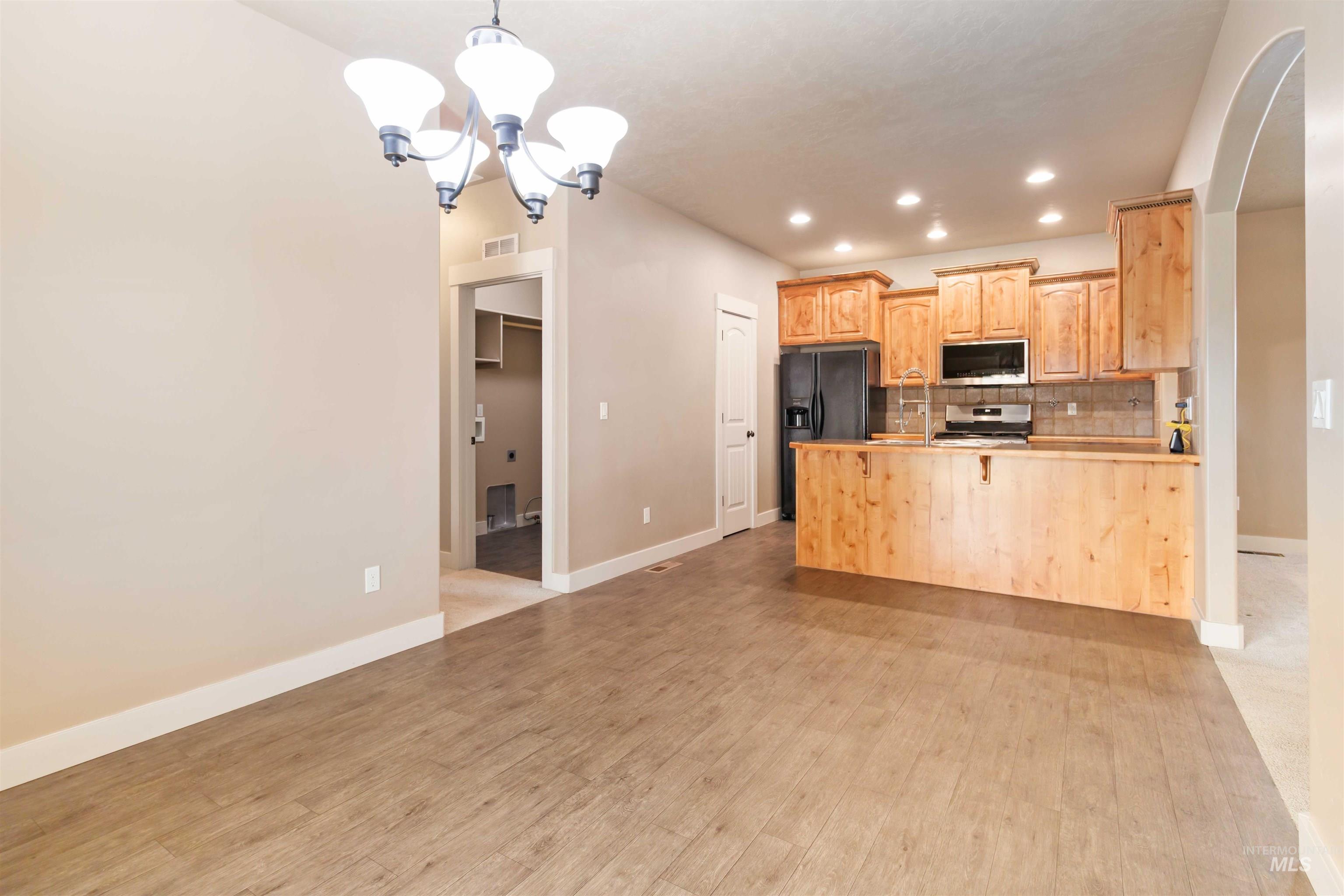 2000 S Belknap Loop, Nampa, Idaho 83686, 3 Bedrooms, 2 Bathrooms, Residential For Sale, Price $436,000,MLS 98977712