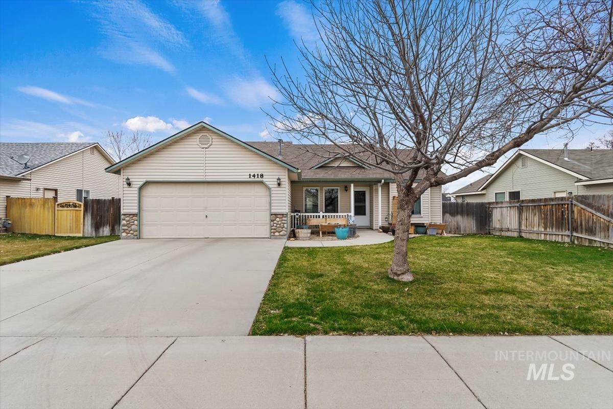 1418 W Aberdeen Ave, Nampa, Idaho 83686-9347, 3 Bedrooms, 2 Bathrooms, Residential For Sale, Price $359,900, 98977714