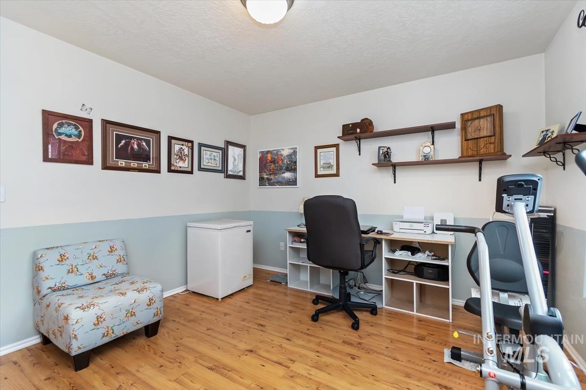 1418 W Aberdeen Ave, Nampa, Idaho 83686-9347, 3 Bedrooms, 2 Bathrooms, Residential For Sale, Price $359,900, 98977714