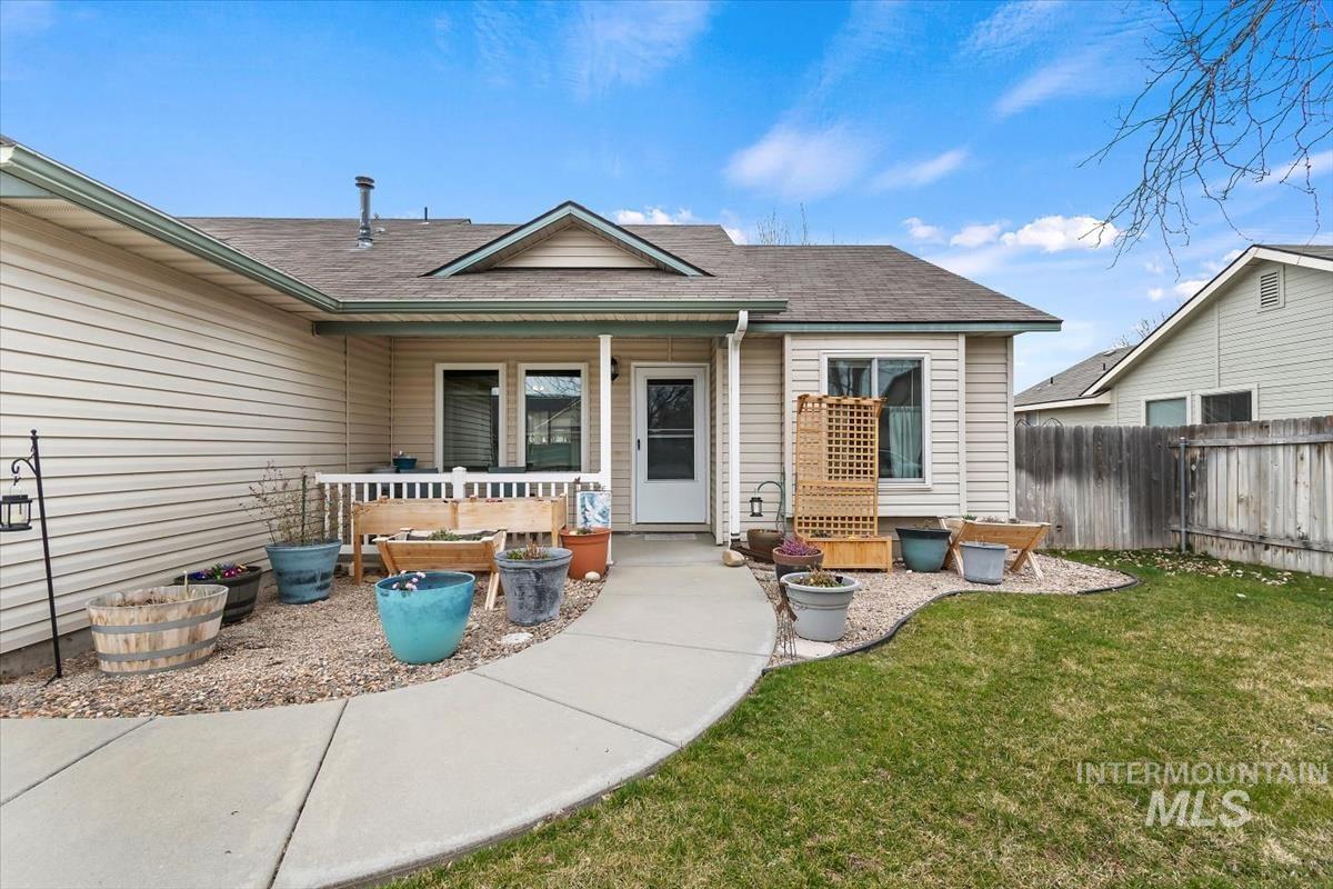 1418 W Aberdeen Ave, Nampa, Idaho 83686-9347, 3 Bedrooms, 2 Bathrooms, Residential For Sale, Price $359,900, 98977714