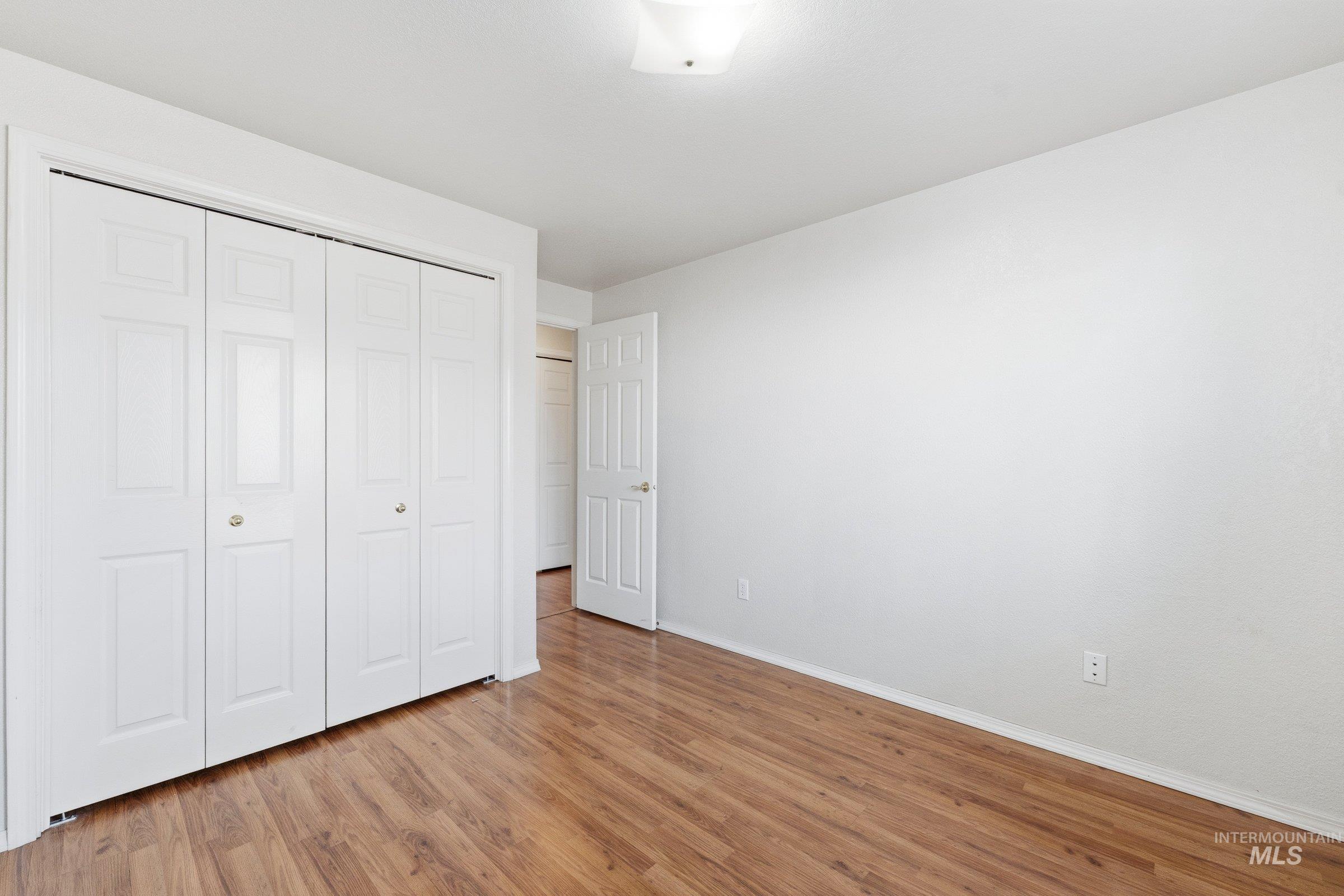 674 W Gallaher St., Boise, Idaho 83706, 2 Bedrooms, 1 Bathroom, Residential Income For Sale, Price $570,000,MLS 98977715