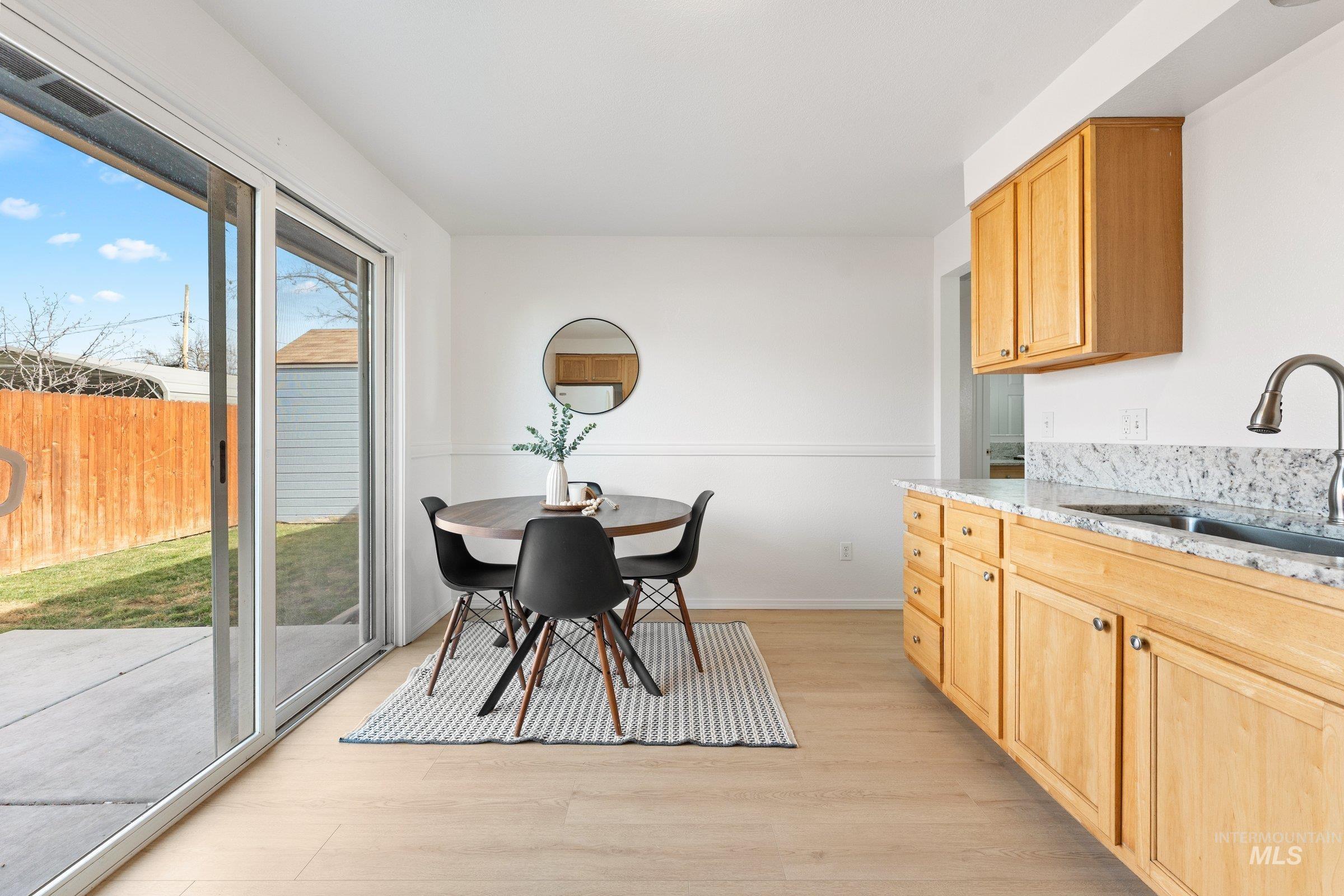 674 W Gallaher St., Boise, Idaho 83706, 2 Bedrooms, 1 Bathroom, Residential Income For Sale, Price $570,000,MLS 98977715