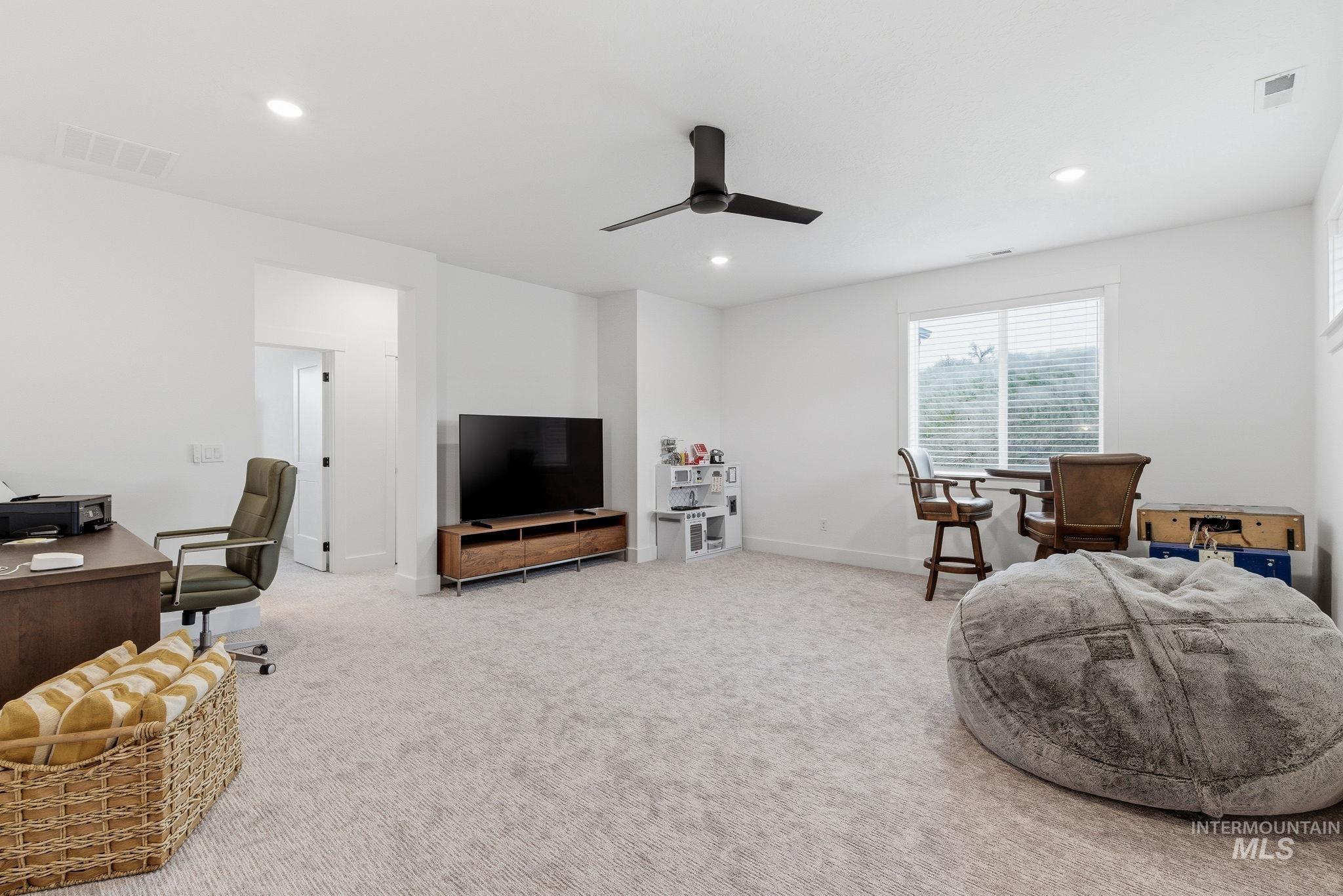 5700 W Avimor Drive, Boise, Idaho 83714, 3 Bedrooms, 2.5 Bathrooms, Residential For Sale, Price $509,964, 98977717