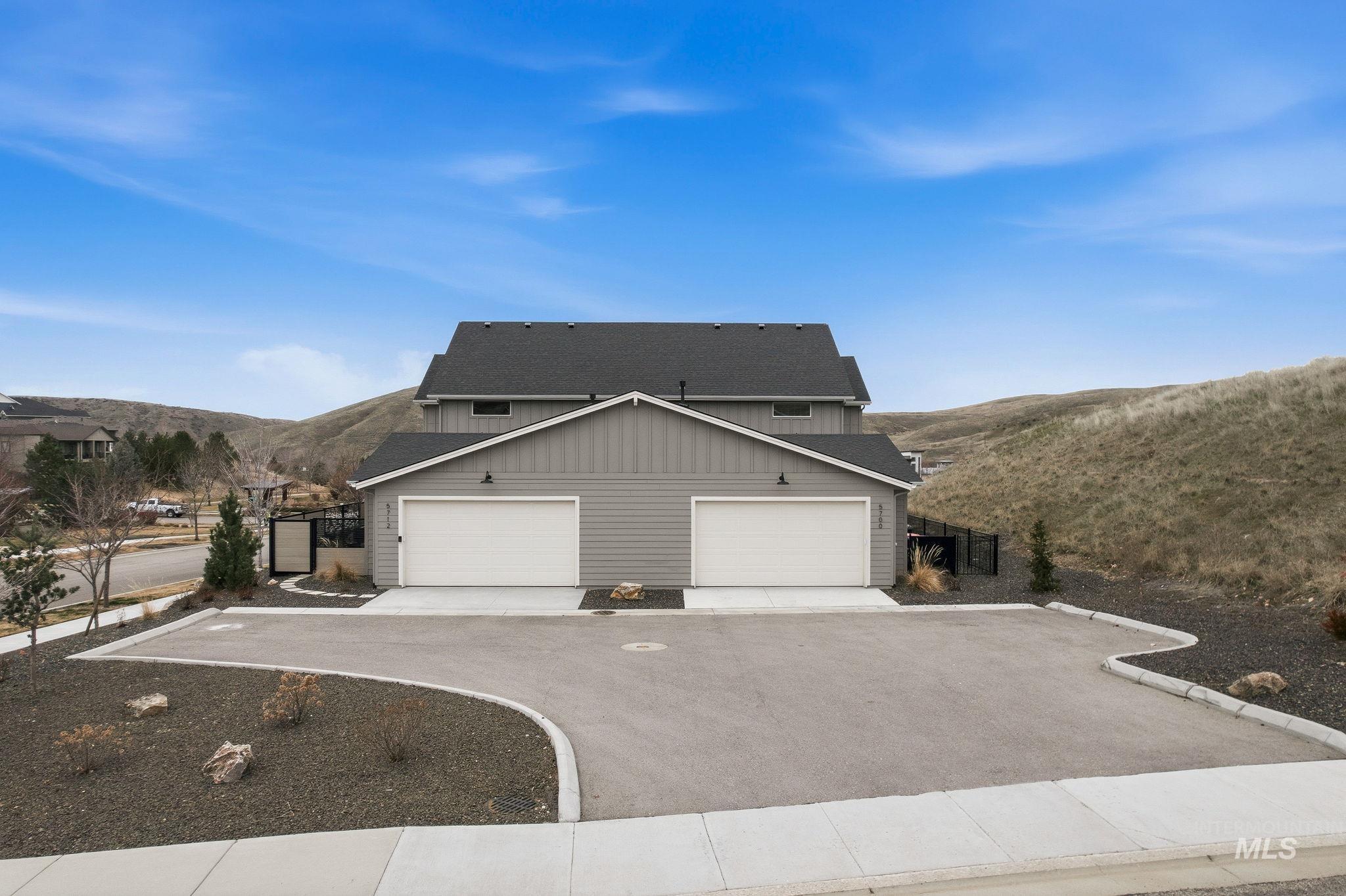 5700 W Avimor Drive, Boise, Idaho 83714, 3 Bedrooms, 2.5 Bathrooms, Residential For Sale, Price $509,964, 98977717