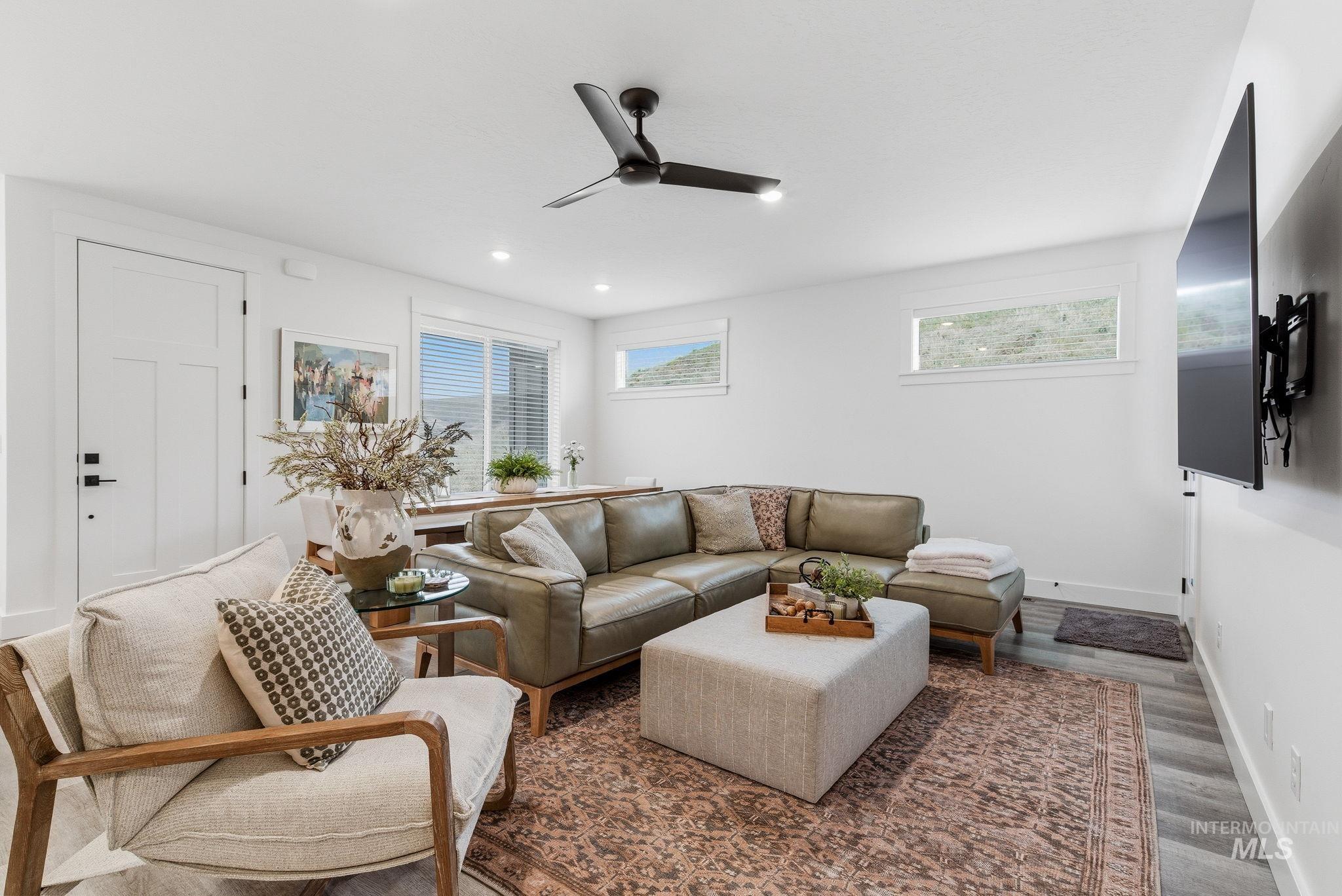 5700 W Avimor Drive, Boise, Idaho 83714, 3 Bedrooms, 2.5 Bathrooms, Residential For Sale, Price $509,964, 98977717